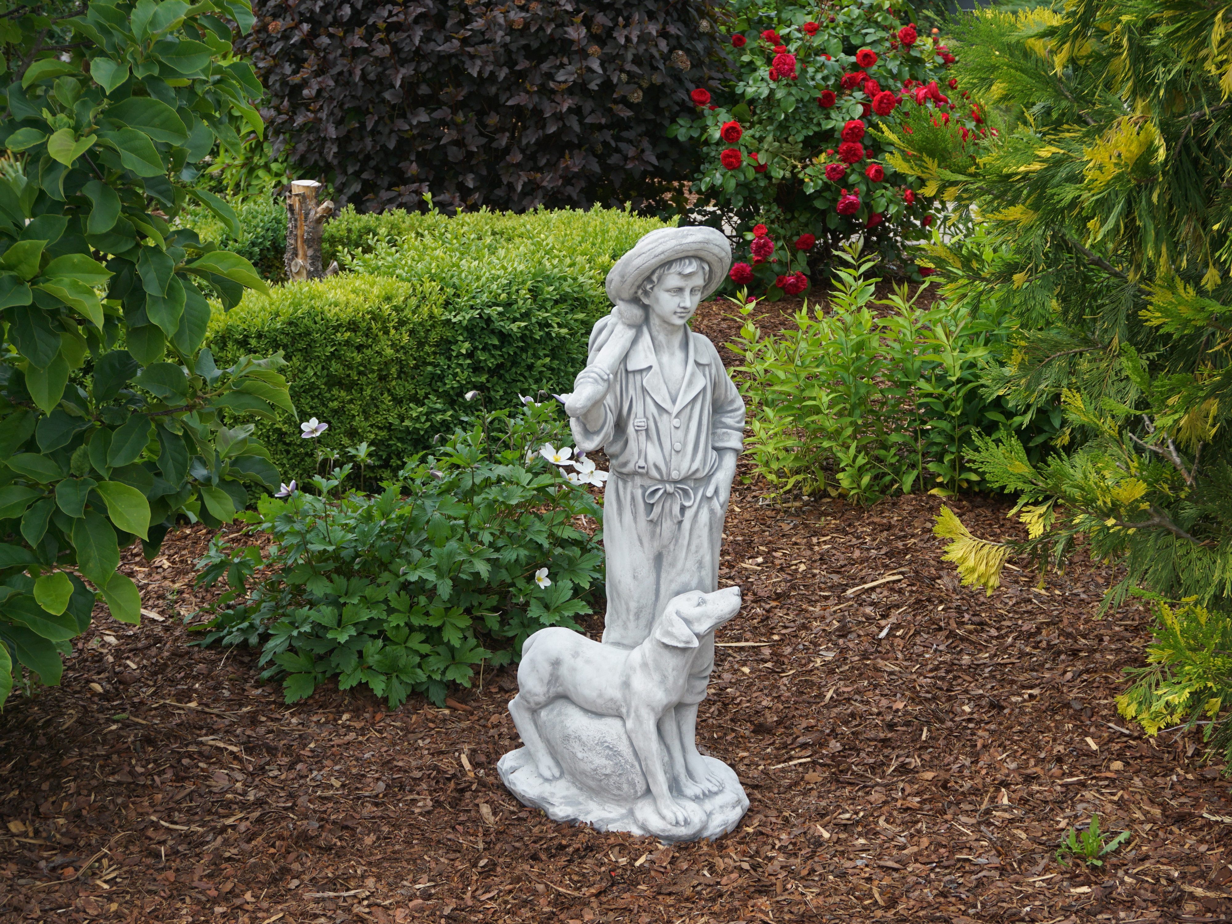 gartendekoparadies.de Gartenfigur Statue Junge mit Jagdhund, H. 94 cm, 64 kg, Frostsicher