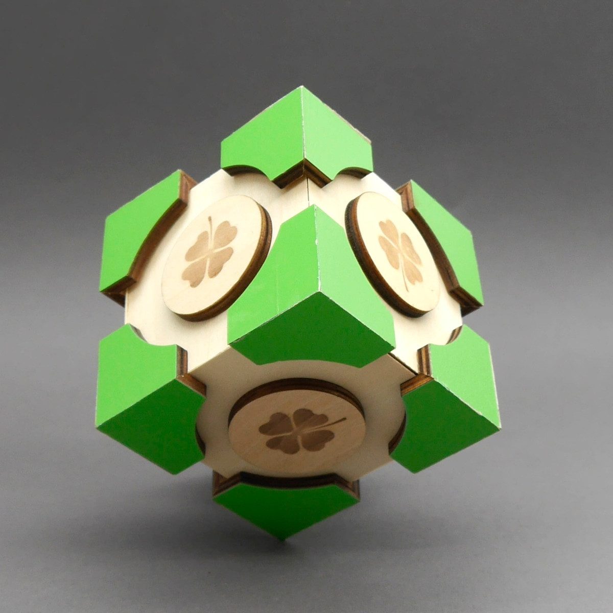 Bartl Spiel TRICKBOX LUCKY SECRET - Escape Box, Geschenkverpackung, wiederverwendbar