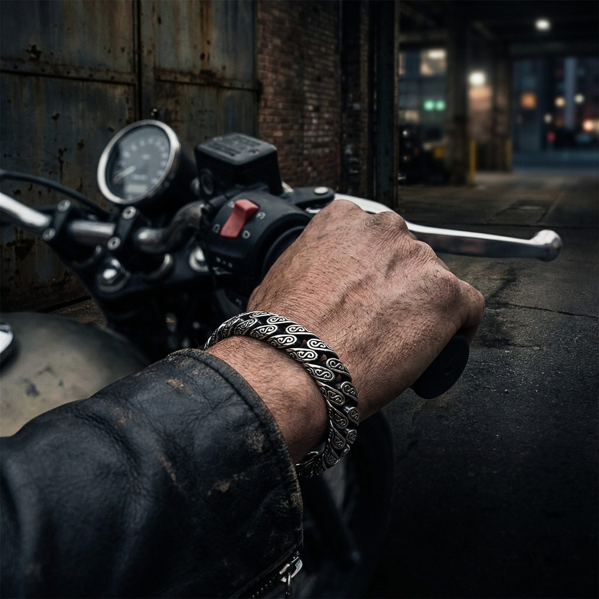 UNIQAL.de Edelstahlarmband Panzerarmband Herren "SILVER SKULL" Edelstahlarmband, (Edelstahl, Casual Style, Biker, Türsteher, Handgefertigt in Germany) – Bild 4 von 5
