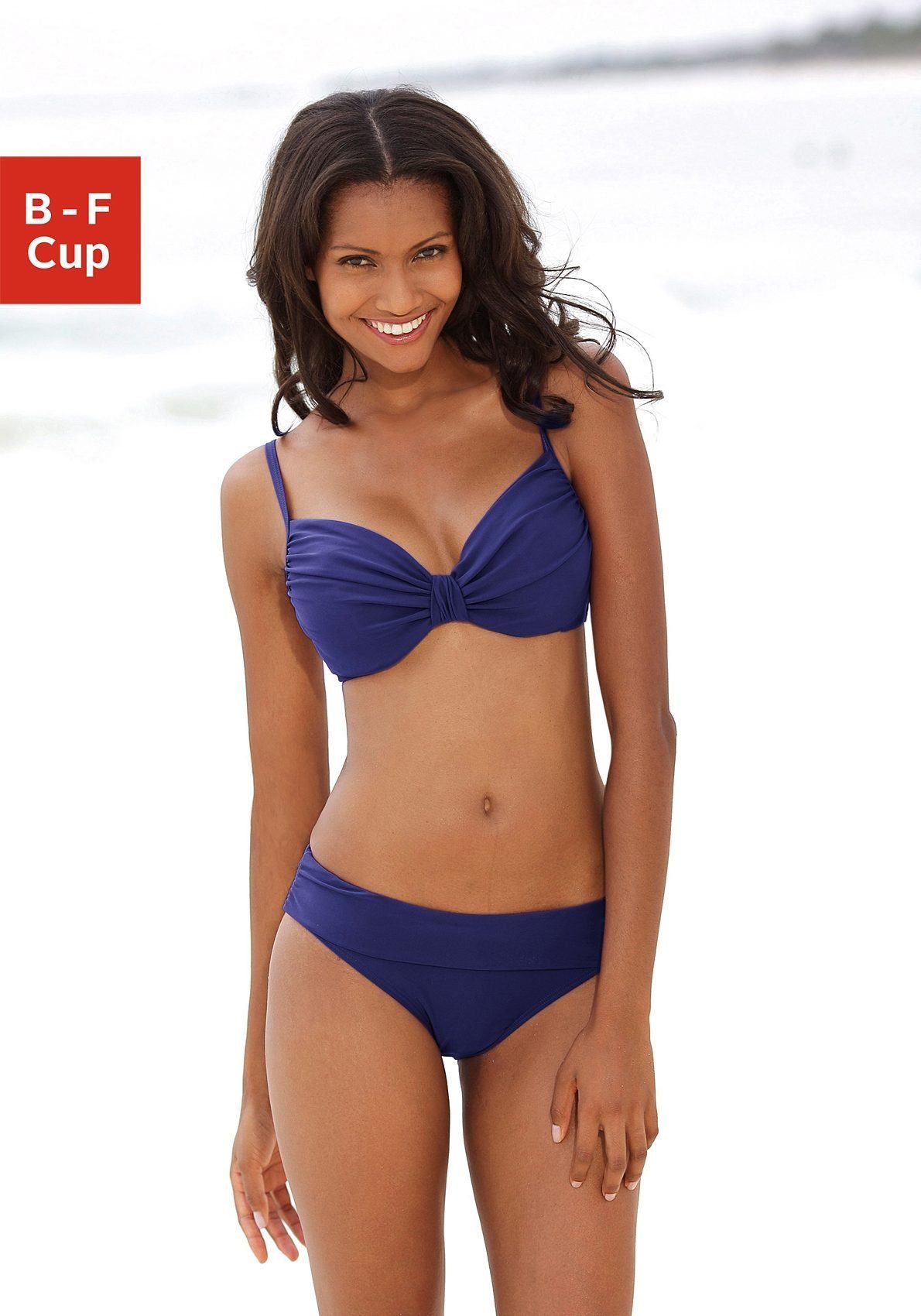 Bügel-Bikini LASCANA Cup Raffungen mit am blau