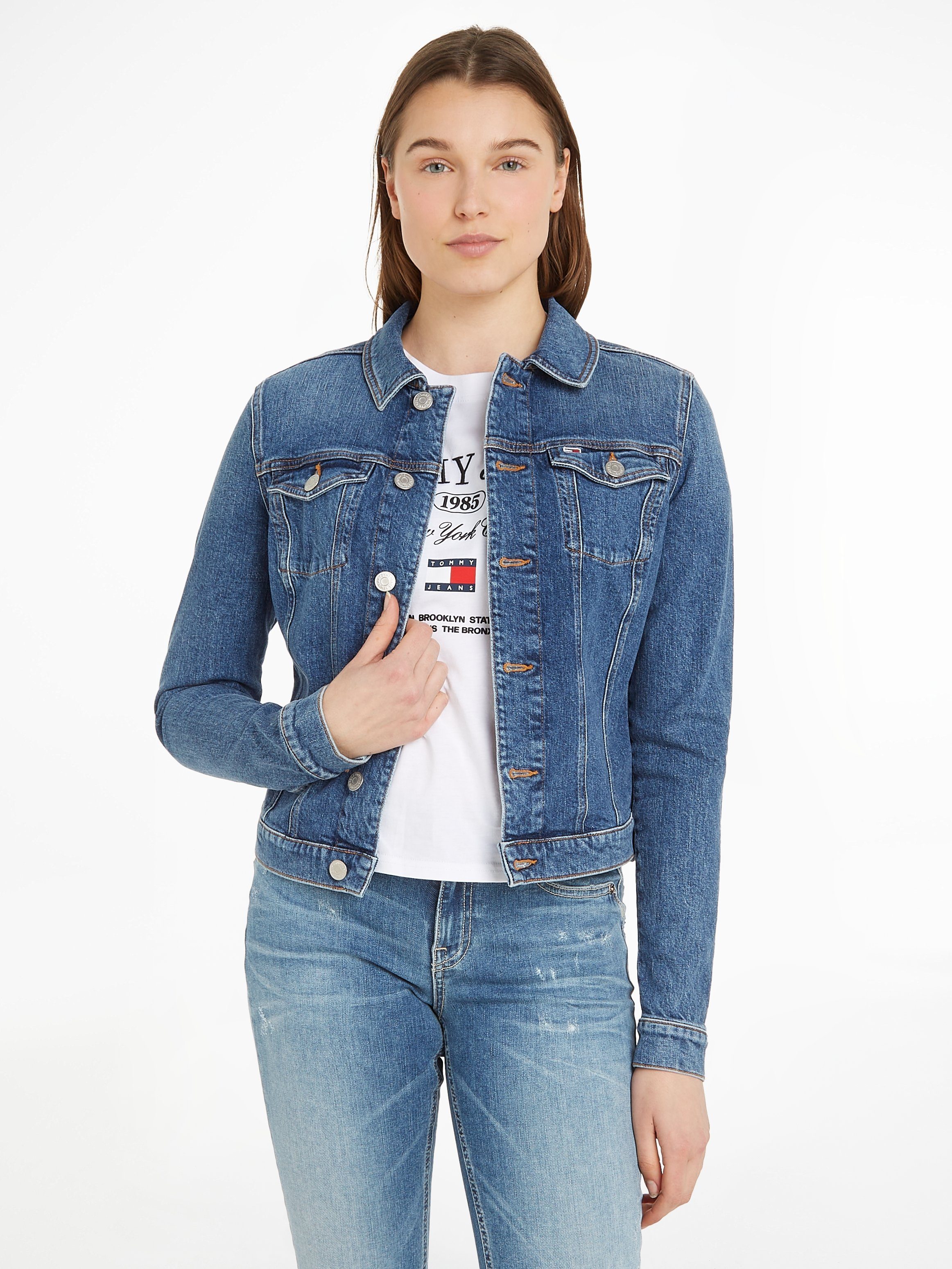 Tommy Jeans Jeansjacke VIVIANNE SKIN JACKET DG0137 mit Tommy Jeans Markenlabel