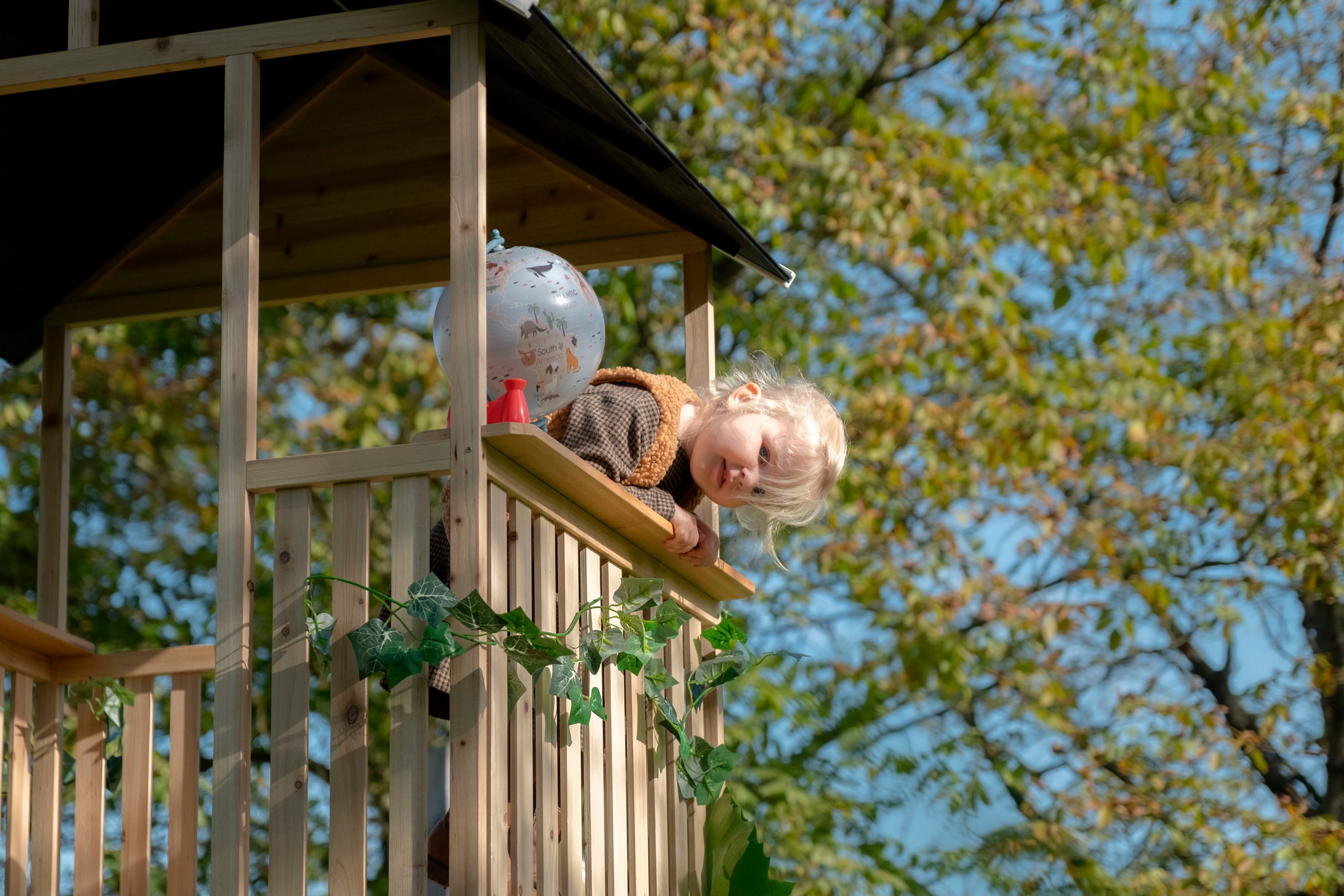 EXIT Spielhaus Panorama 500, mit Rutsche und Sandkasten