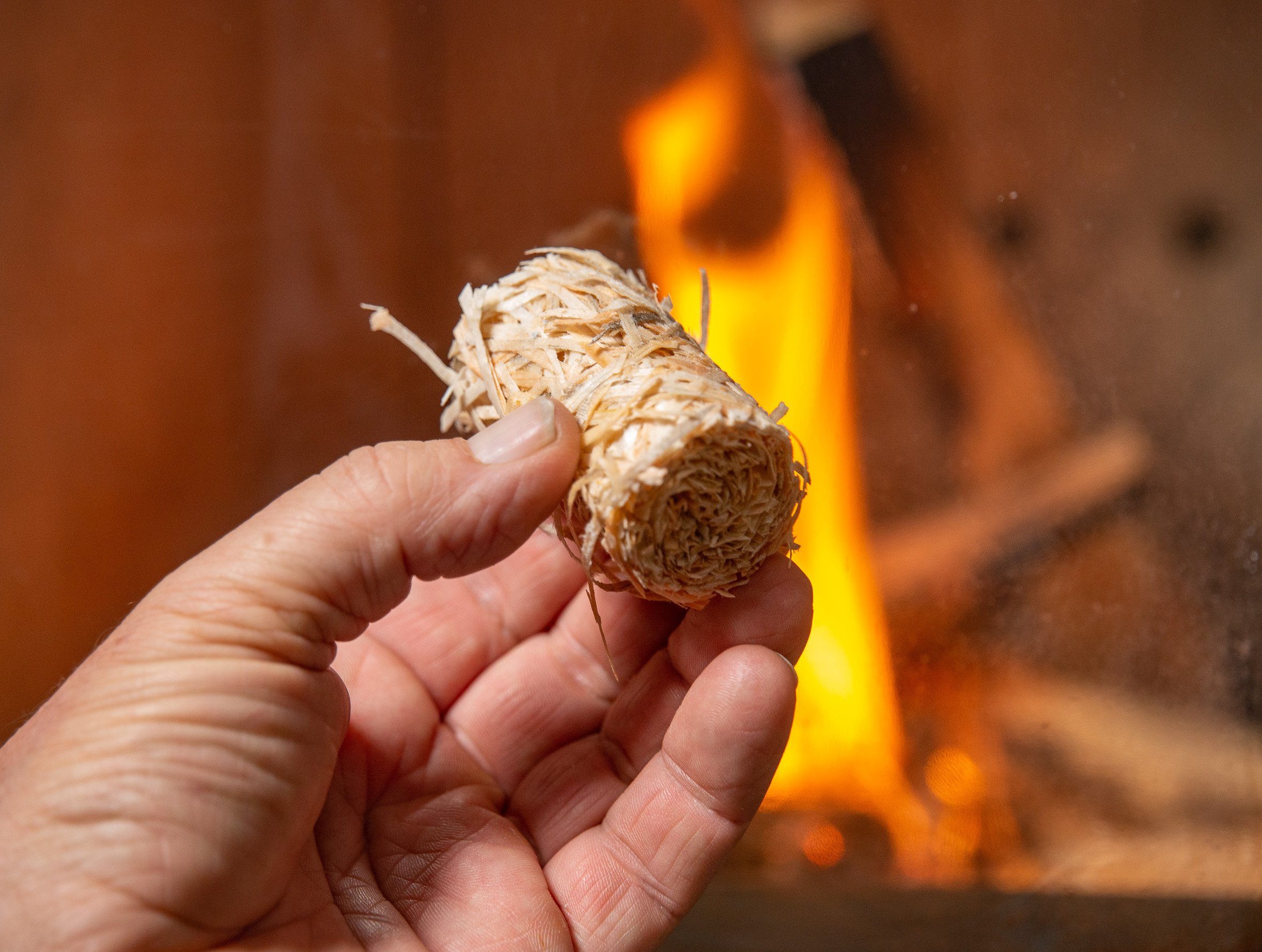 naturling Grillanzünder Holzwolle Anzünder gewachst, 1.25 kg, (100-St), natürliche Bio Anzündwolle für Kamin und Grill – Bild 4 von 5