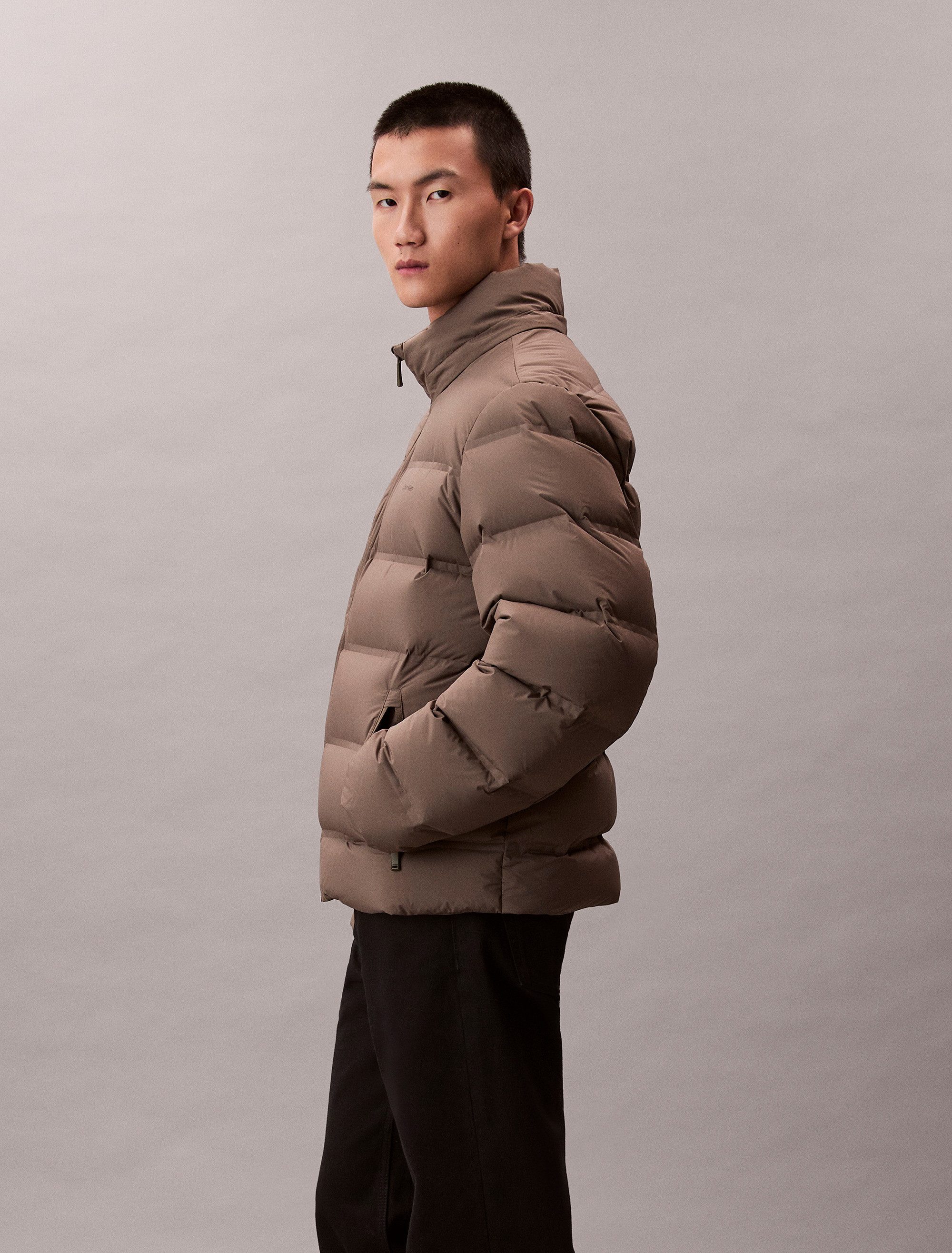 Calvin Klein Steppjacke LS QUILTED BONDED CHANNEL HD PUF Mit Rundhalsausschnitt, regular fit