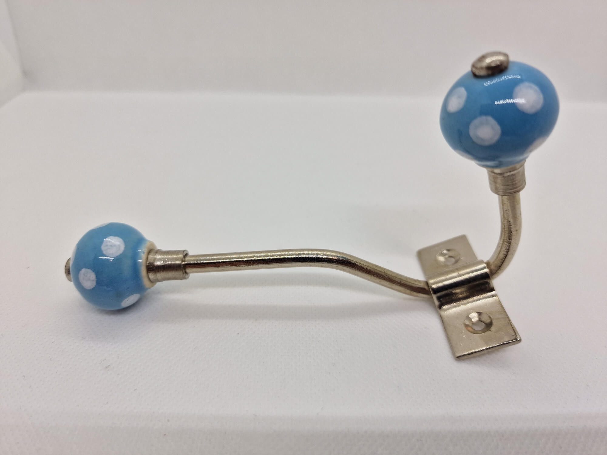Gisela Graham Wandhaken Doppelhaken aus Stahl mit Keramikkugeln in BLAU und weißen Punkten, (1 x Haken)