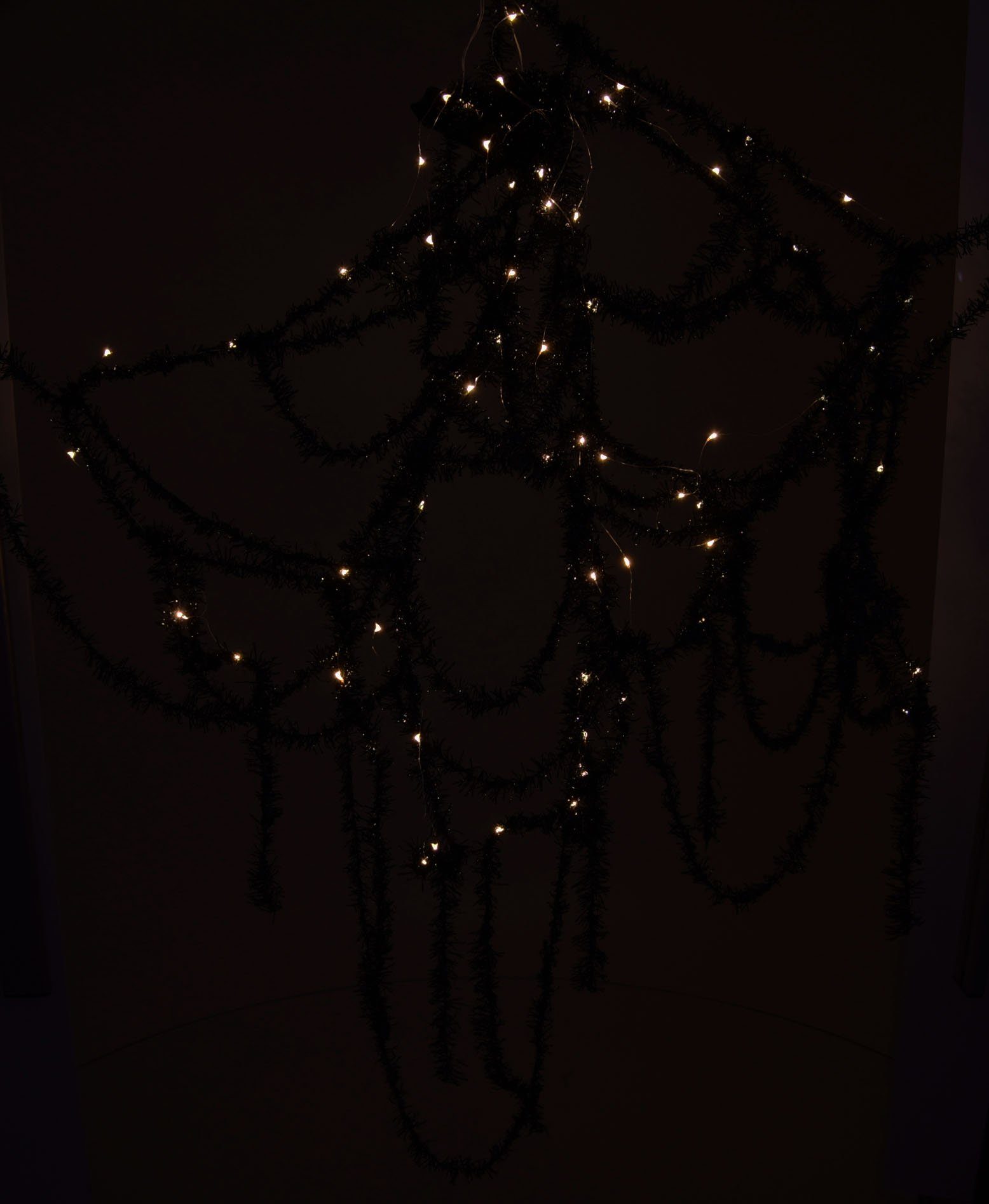 Halloween (240cm), Dekoration LEDs mit Spinnennetz leuchtend - Dekoobjekt F.I.G.