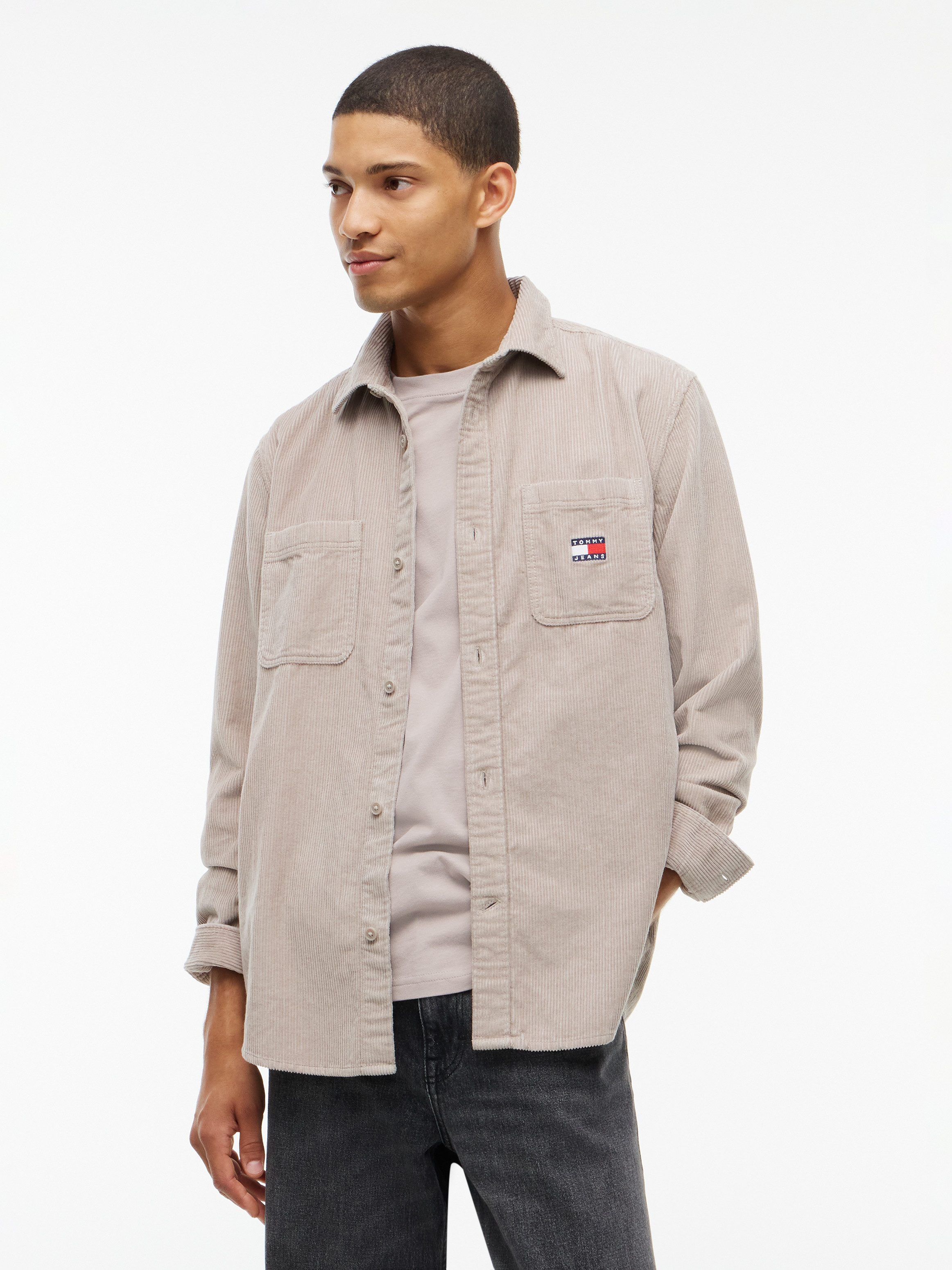 Tommy Jeans Langarmhemd RELAXED CORDUROY SHIRT Relaxed fit mit Brusttaschen