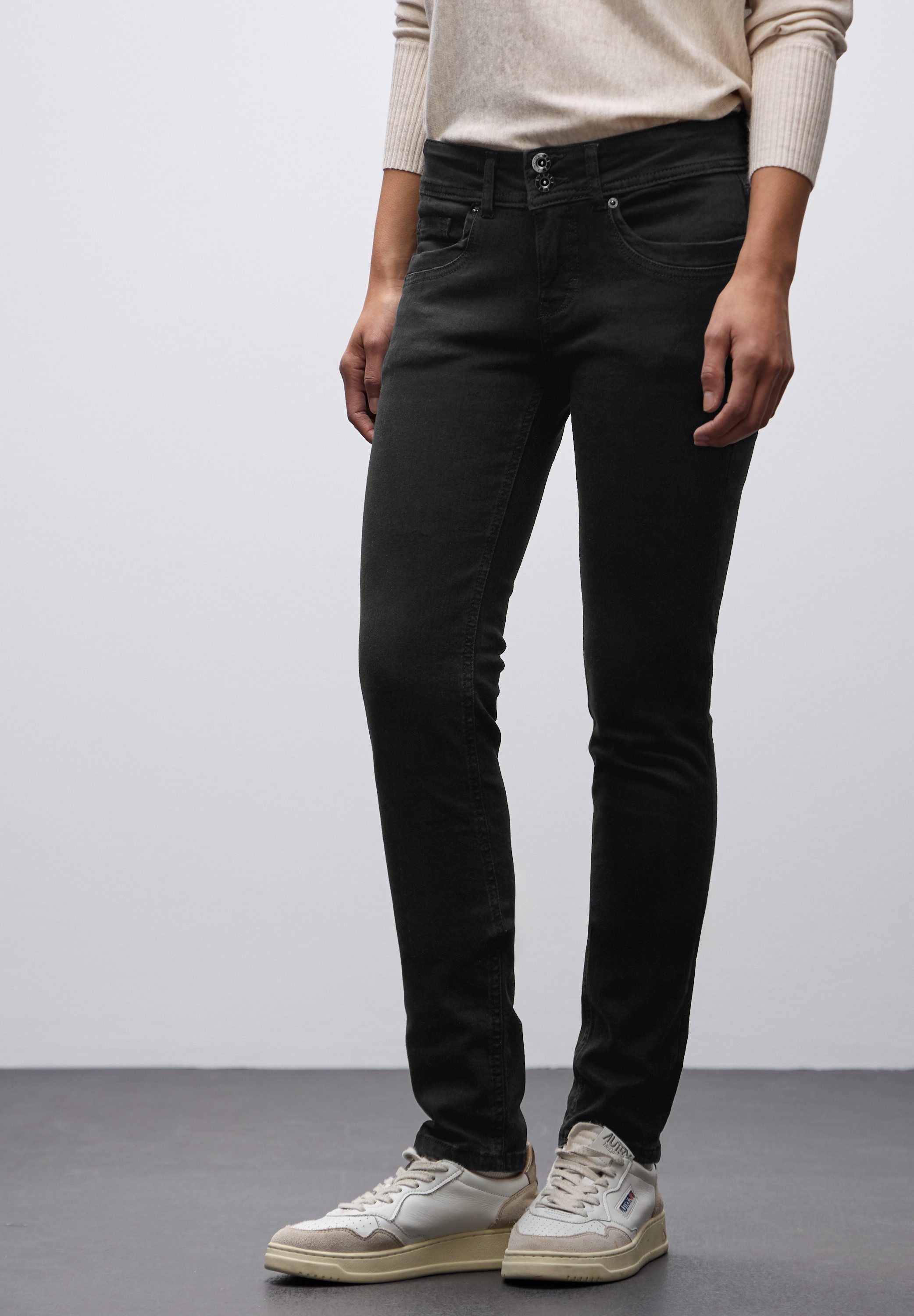 STREET ONE Slim-fit-Jeans 5-Pocket-Style