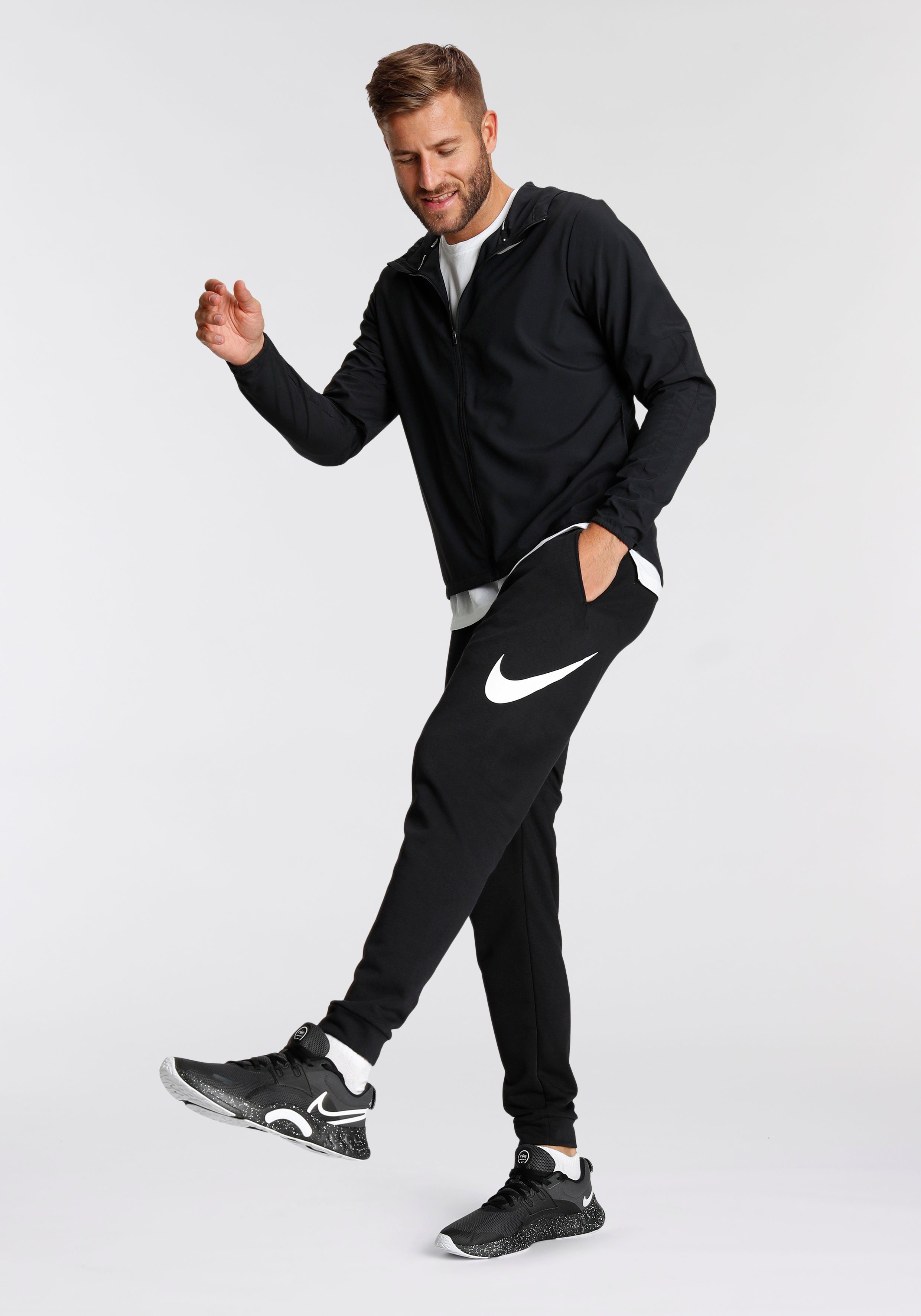 FULL-ZIP Kapuzensweatjacke MEN'S HOODIE TRAINING schwarz DRI-FIT Nike