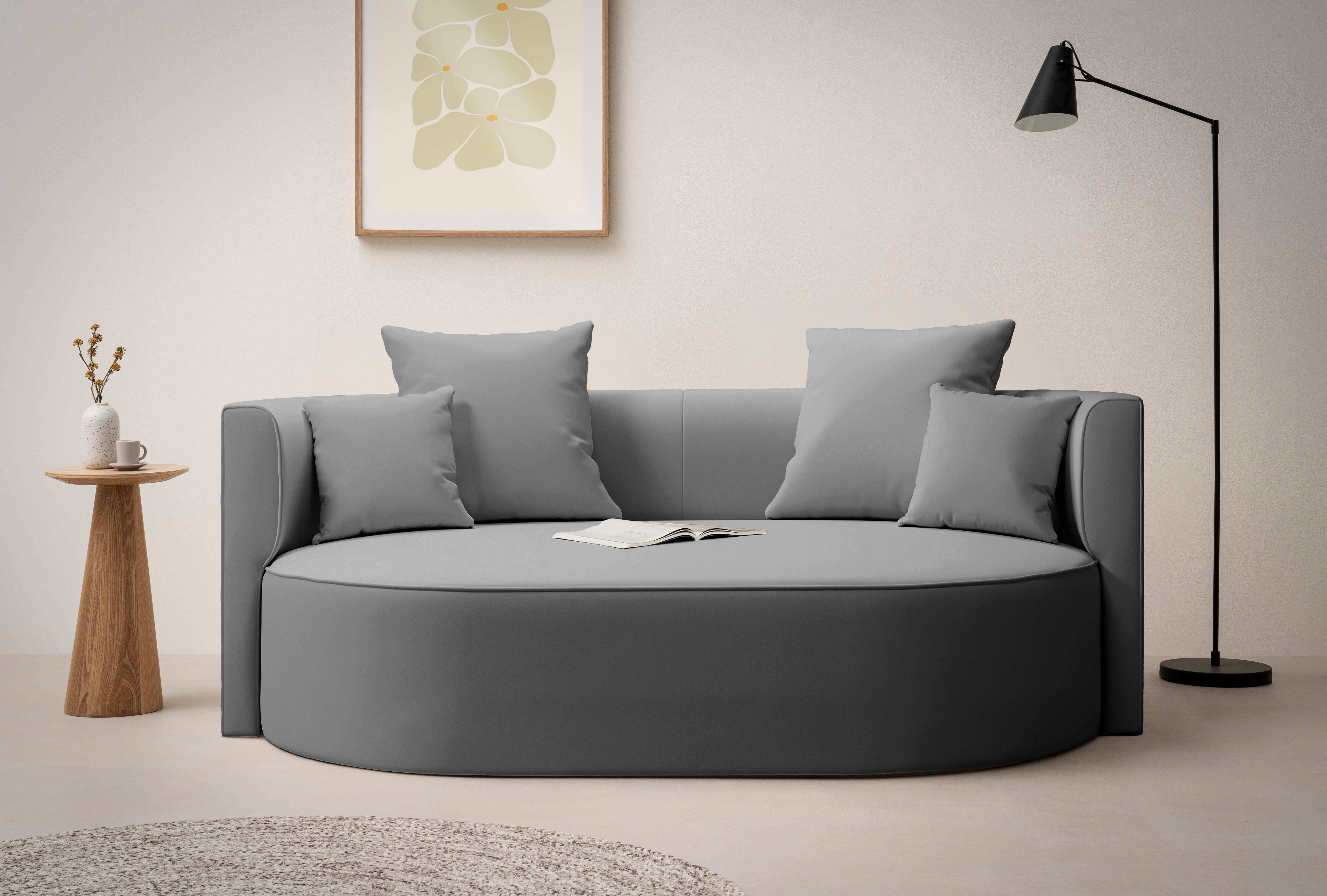 LeGer Home by Lena Gercke 2,5-Sitzer ISALIE Samtoptik, rundes Loungesofa, mit Kissen, perfekt gepolstert, moderne Stoffe, mit 4 Zierkissen, extra große Sitzfläche