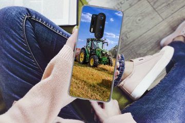 MuchoWow Handyhülle Traktor - Bauernhof - Heu - Feld - Sonne - Landleben, Phone Case, Handyhülle OnePlus 8 Pro, Silikon, Schutzhülle