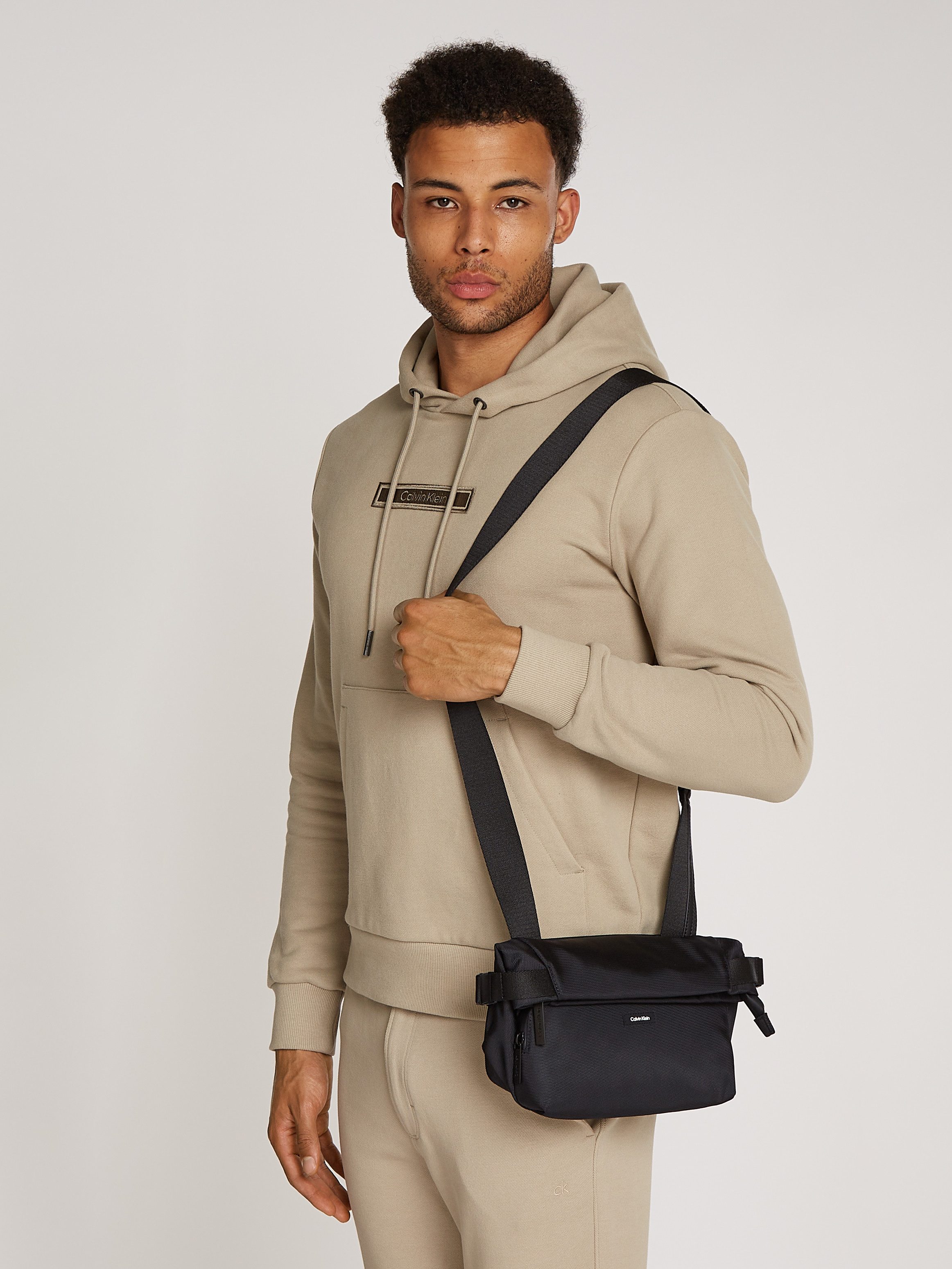 Calvin Klein Umhängetasche CK ESSENTIAL TECH günstig online kaufen