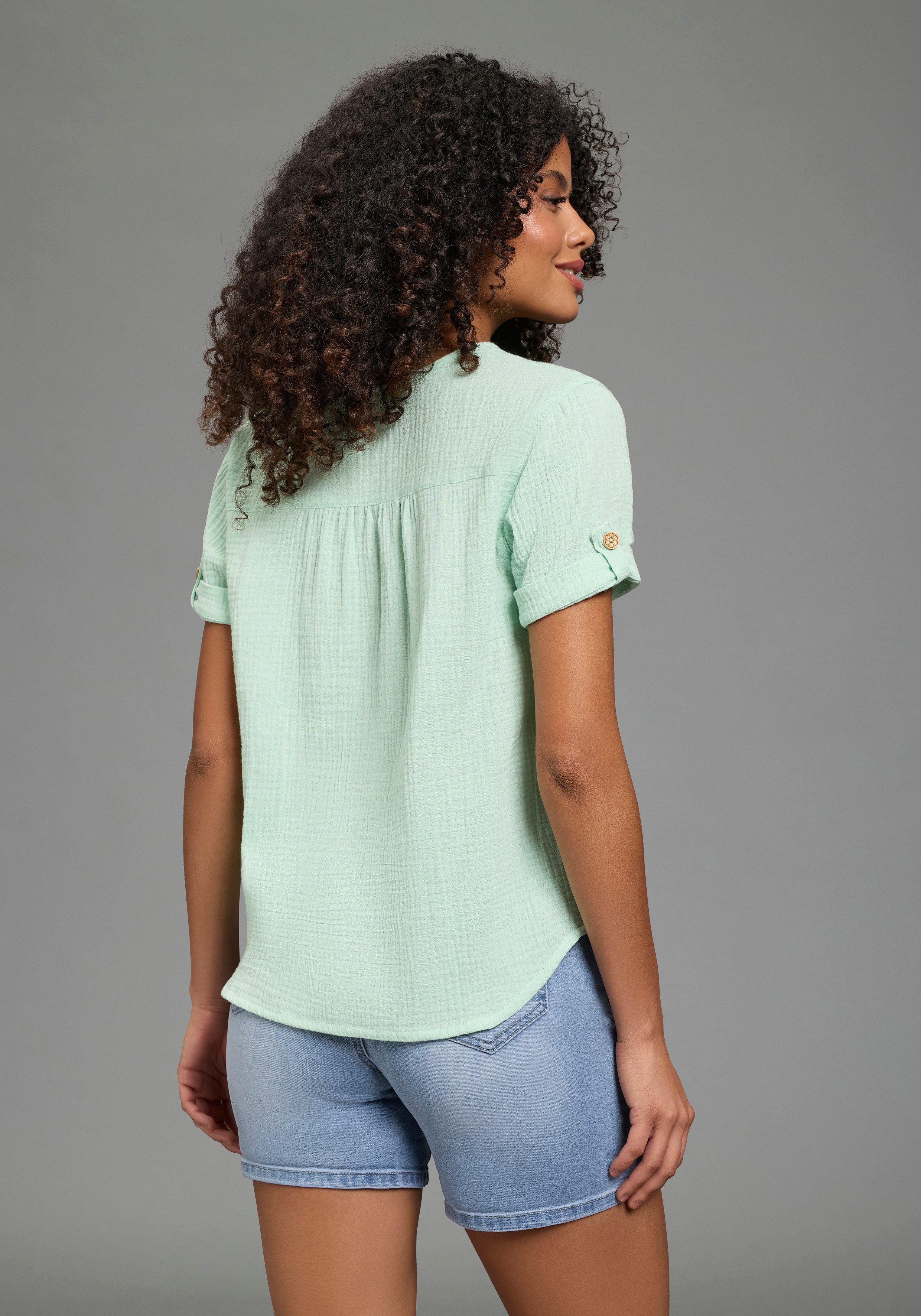 KangaROOS Kurzarmbluse Kurzarm mit Aufschlag und Riegel, Musselin