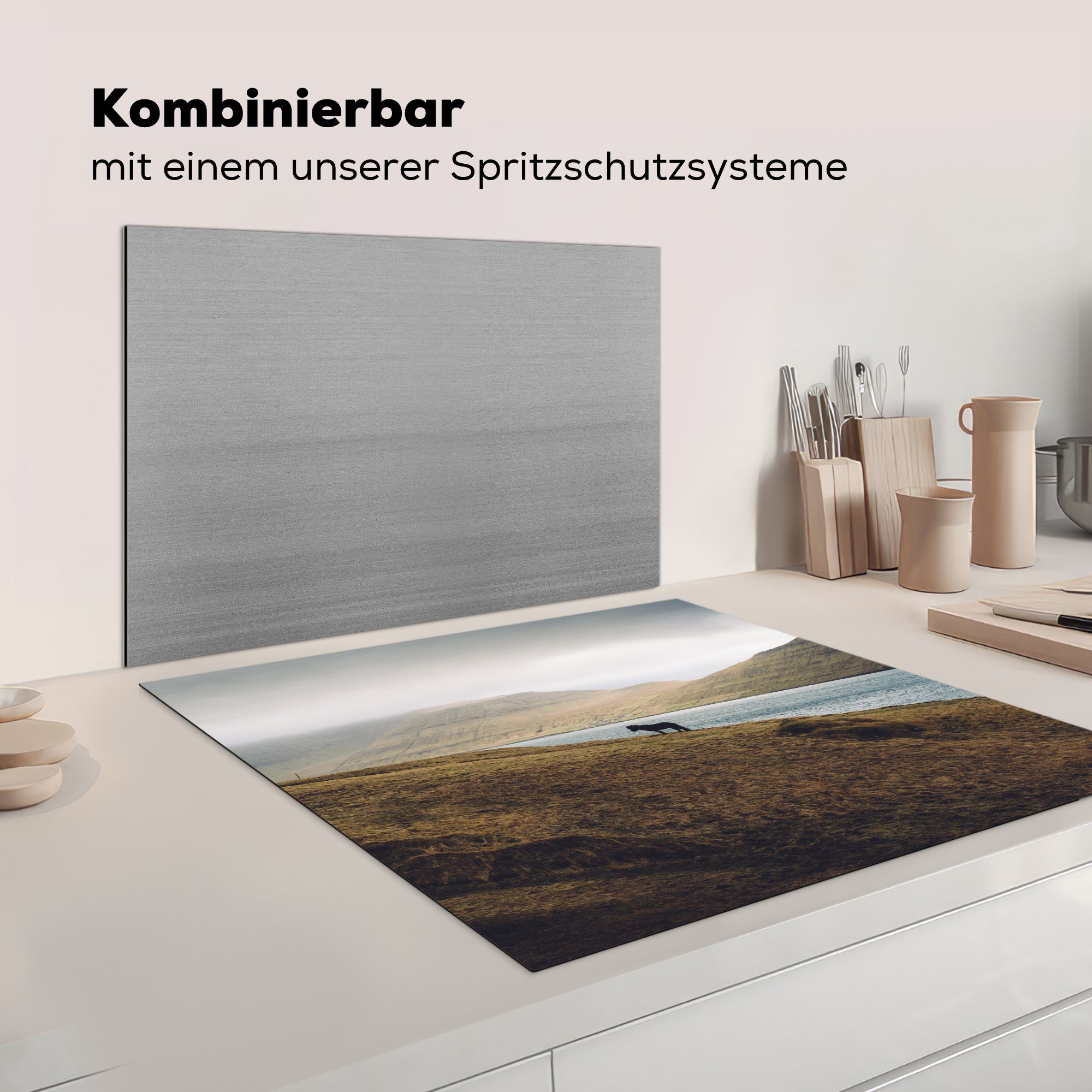 Vinyl, - Herdblende-/Abdeckplatte Landschaft, Arbeitsplatte Berg Pferd für tlg), Ceranfeldabdeckung, 78x78 - MuchoWow küche (1 cm,