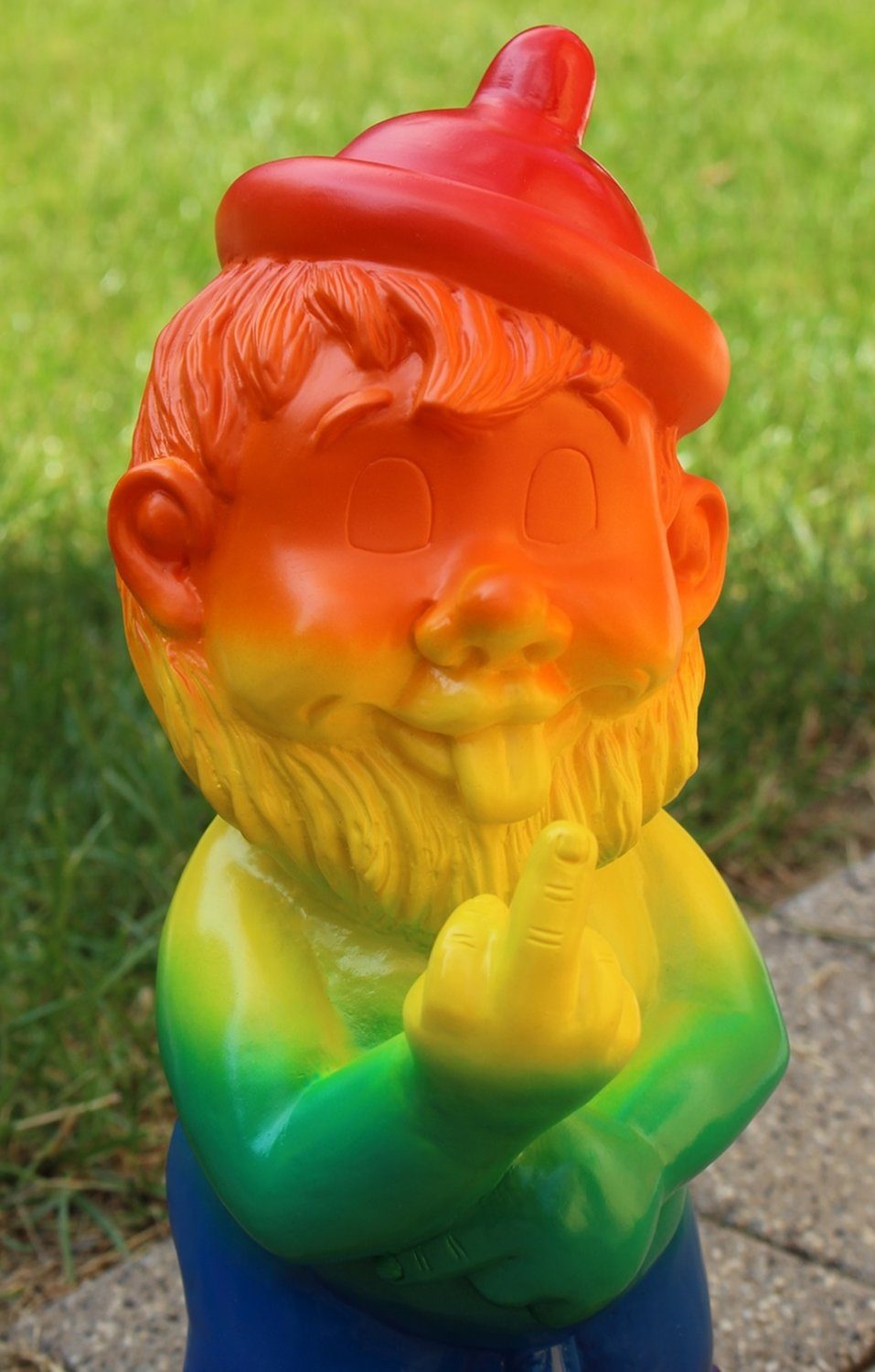 Otto Müller Gartenzwerg Gartenzwerg Gartenfigur Deko Zwerg Mittelfinger Bewegungsmelder "Pfiff" Regenbogen Pride H 31 cm