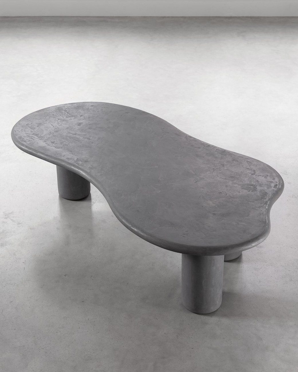 DTP Couchtisch Curva aus Mortex, Dusk