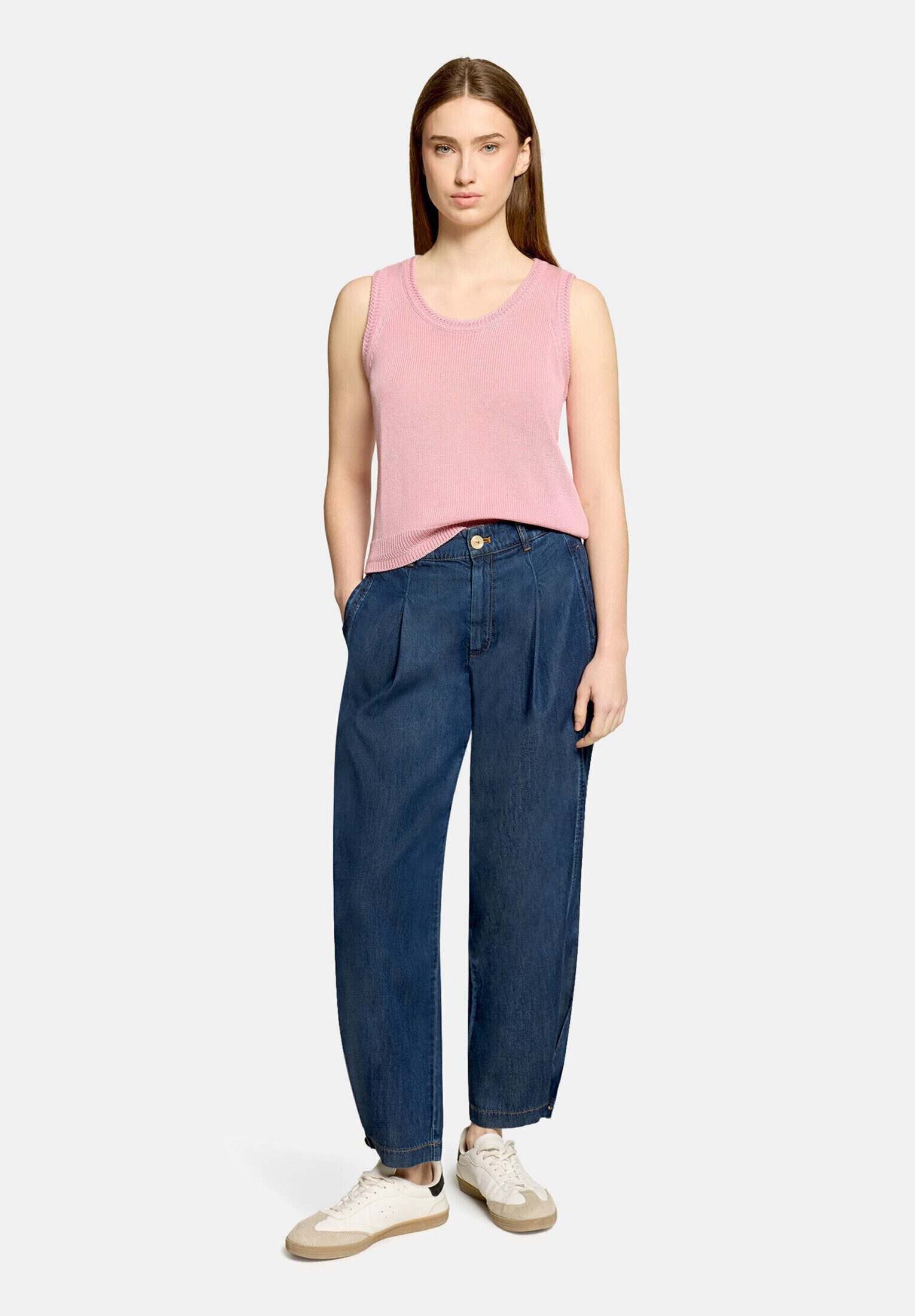 Cartoon Stricktop Damen mit Rundhalsausschnitt