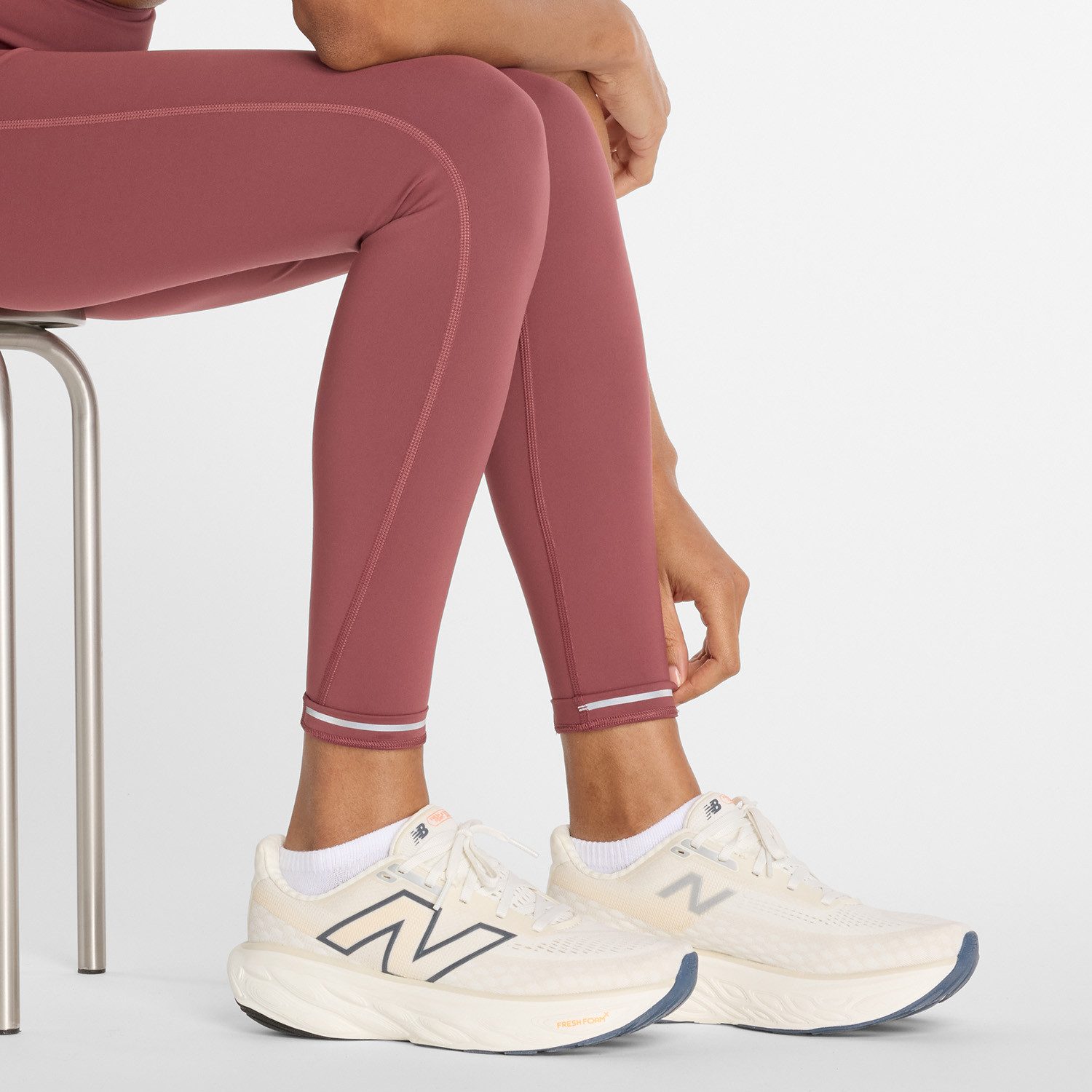 New Balance Lauftights Sleek High Rise Legging 25"