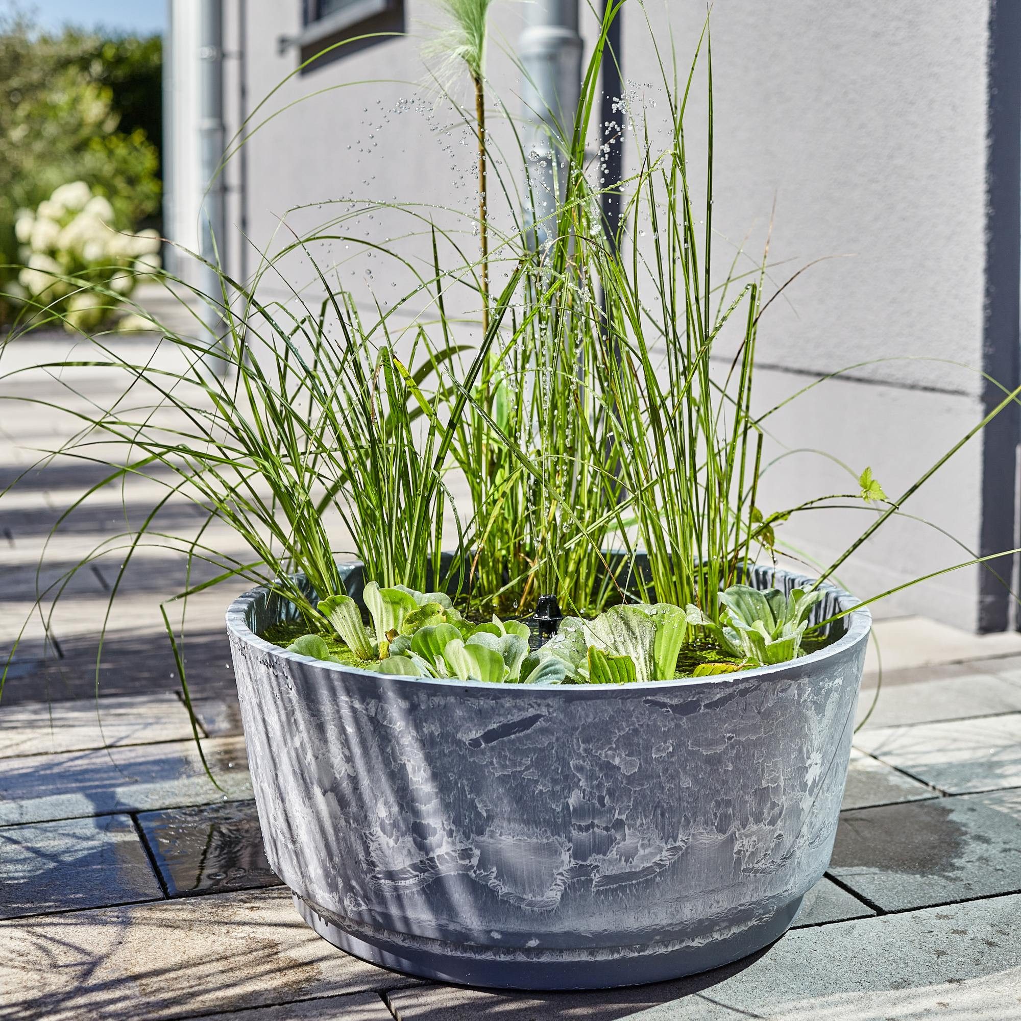 Heissner Gartenbrunnen Solar Wassergarten AQUATOPIA inkl. Wasserspielpump, günstig online kaufen