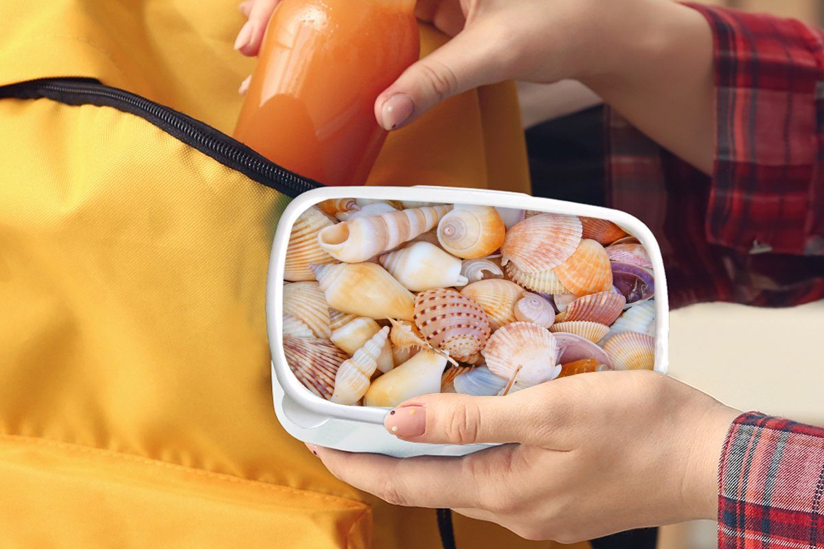 Lunchbox Jungs Kunststoff, und - Sommer und weiß MuchoWow Erwachsene, Strand für Brotdose, (2-tlg), Orange, Mädchen Muscheln - Brotbox für - Kinder