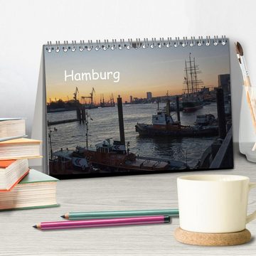 CALVENDO Wandkalender Hamburg (Tischkalender 2024 DIN A5 quer), CALVENDO Monatskalender