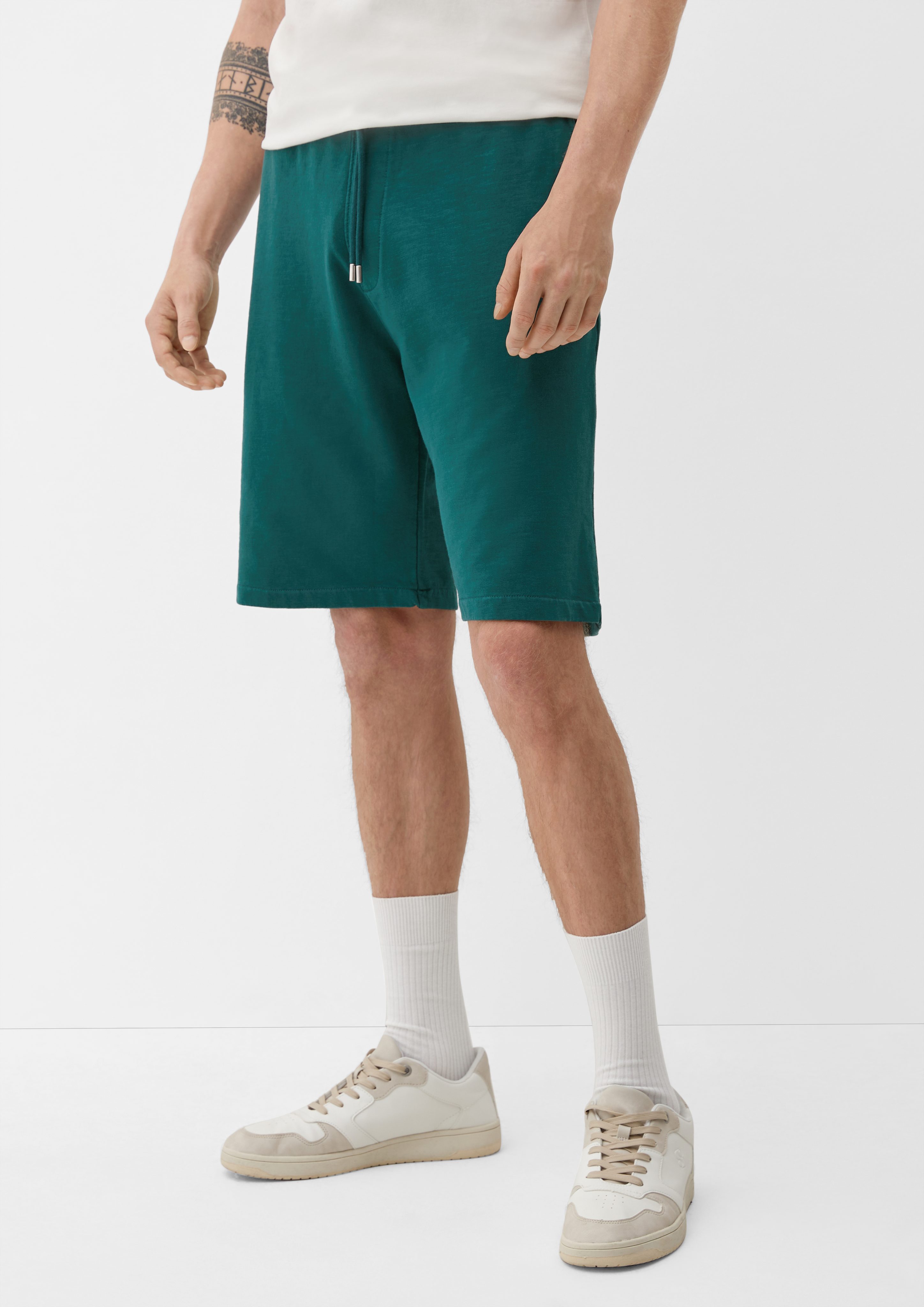 Dye, Elastikbund Durchzugkordel, Relaxed: mit Bermudas Garment Sweatpants Label-Patch s.Oliver tannengrün