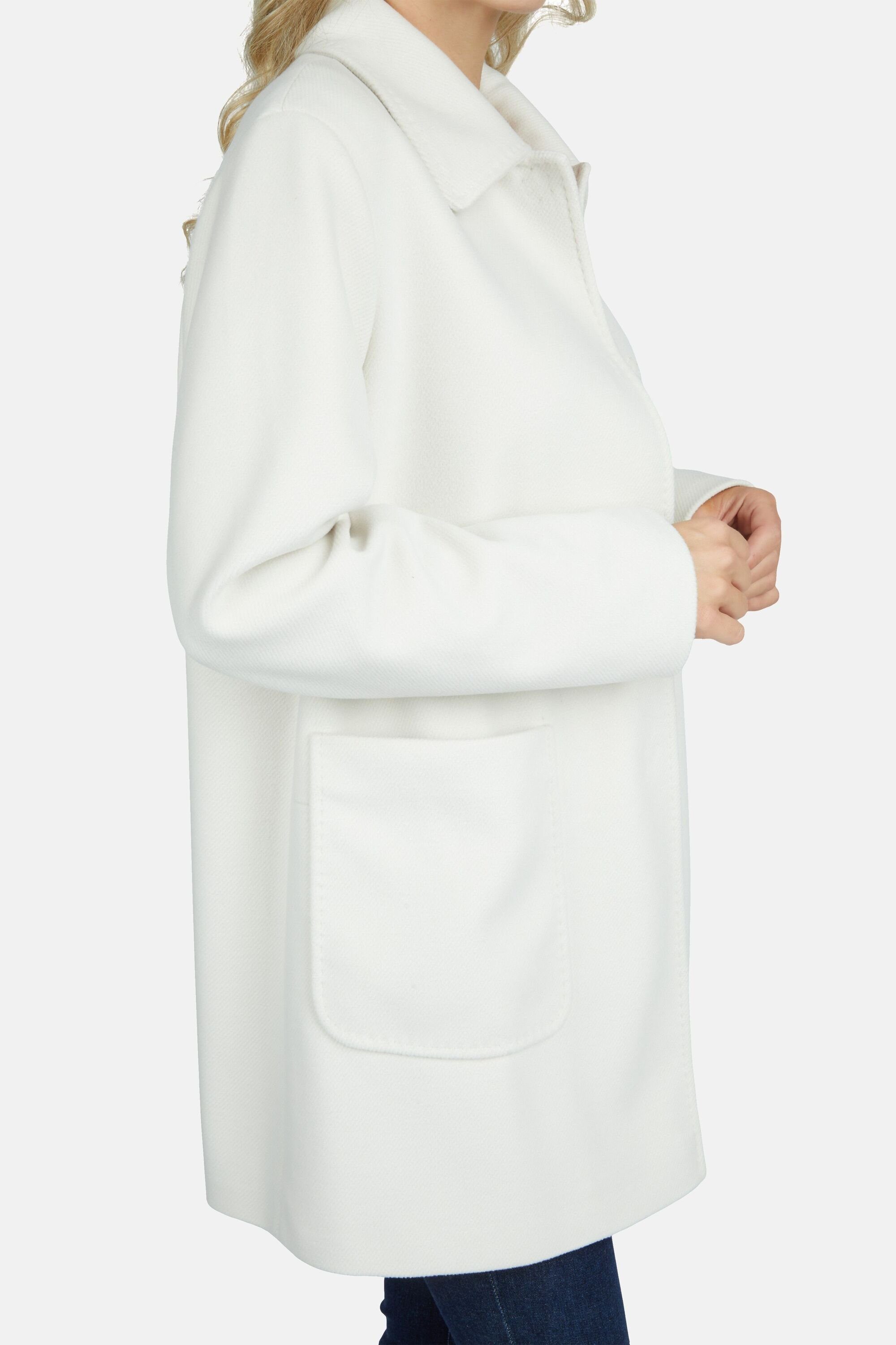 Label Umlegekragen mit White Winterjacke