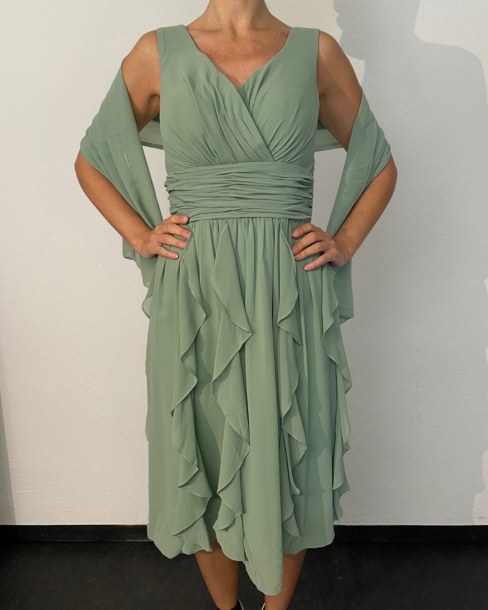 ITALY VIBES Midikleid MADRISA - Abendkleid - Kleid mit Stola - Wasserfallro günstig online kaufen