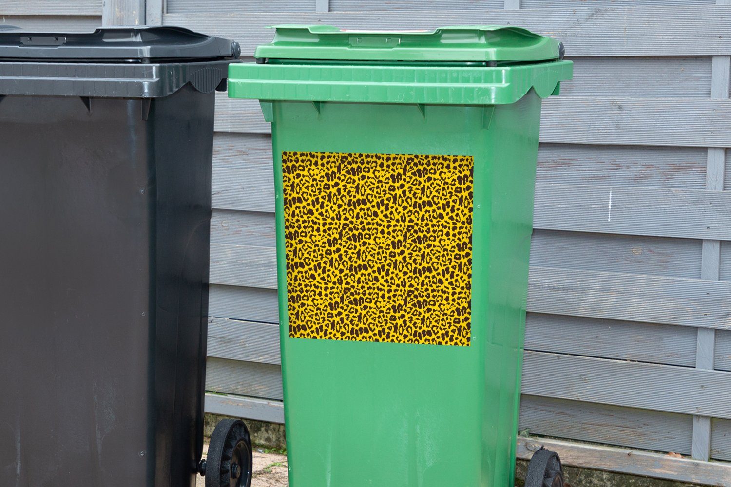 MuchoWow Wandsticker Tiger - Tiermuster Gelb Abfalbehälter (1 Mülltonne, Sticker, Mülleimer-aufkleber, Container, St), 