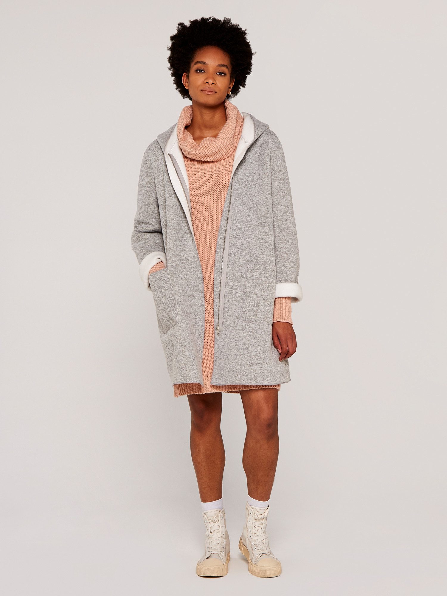 Apricot Wintermantel Mantel mit Kapuze (ohne Gürtel) mit abgesetztem Futter günstig online kaufen