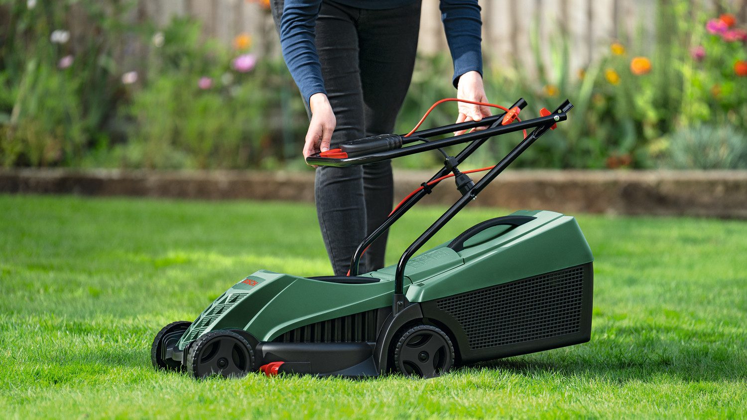 Bosch Home & Garden Elektrorasenmäher EasyRotak 32-215, 32 cm Schnittbreite – Bild 3 von 5