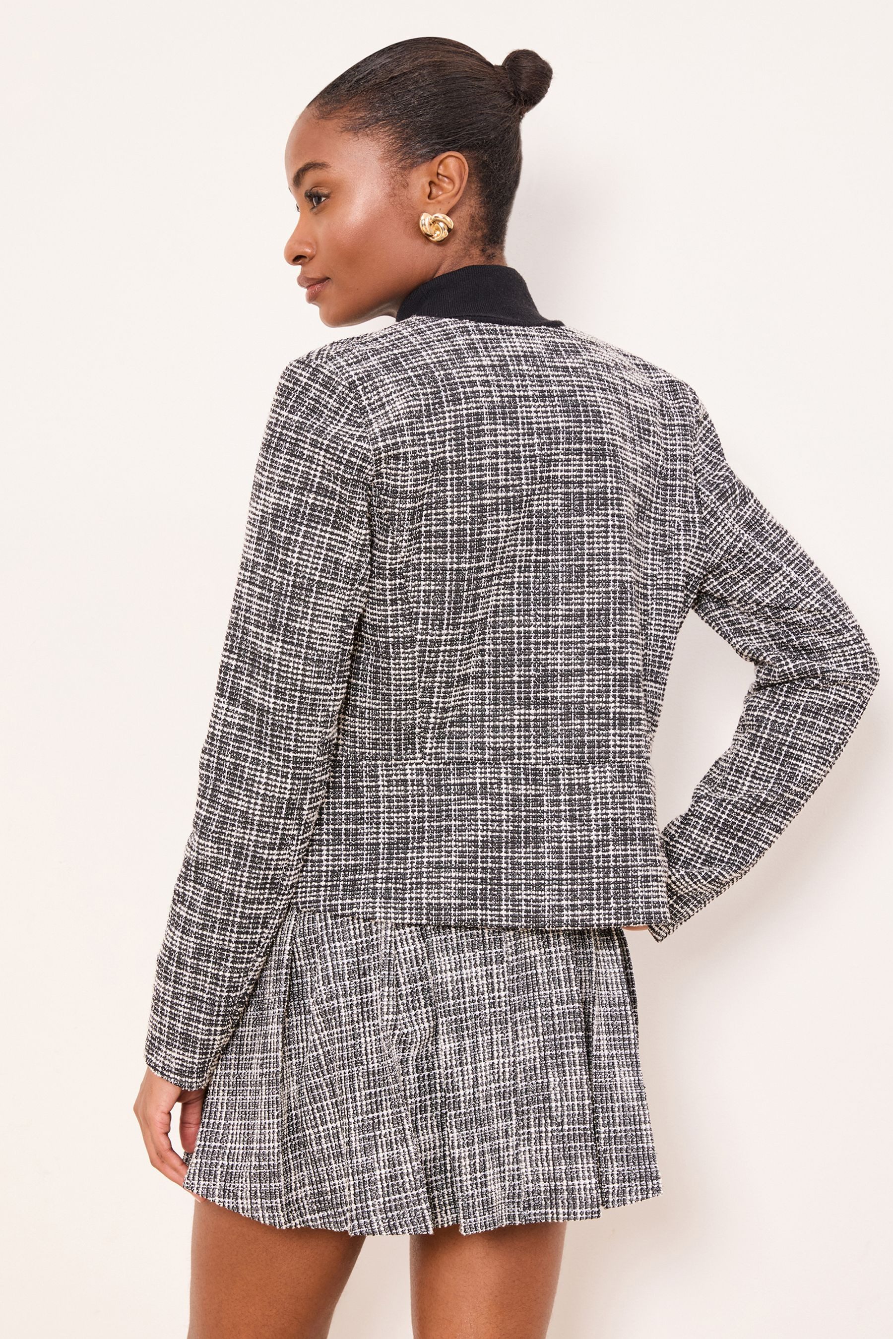 LIPSY Kurzjacke Lipsy verkürzte Bouclé-Jacke, Regular (1-St)