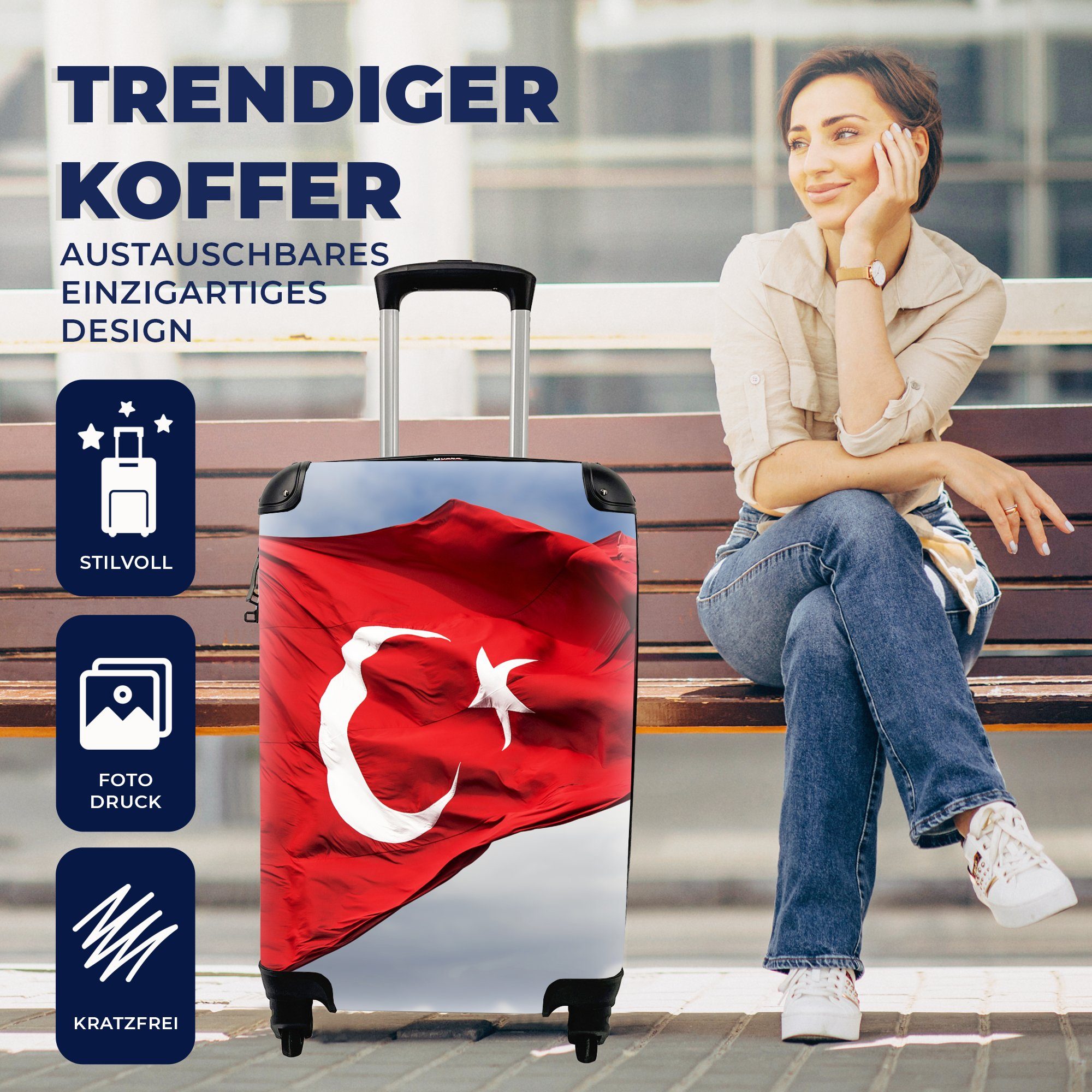 MuchoWow Handgepäckkoffer Eine türkische Flagge im Wind, 4 Rollen, Reisetasche mit rollen, Handgepäck für Ferien, Trolley, Reisekoffer