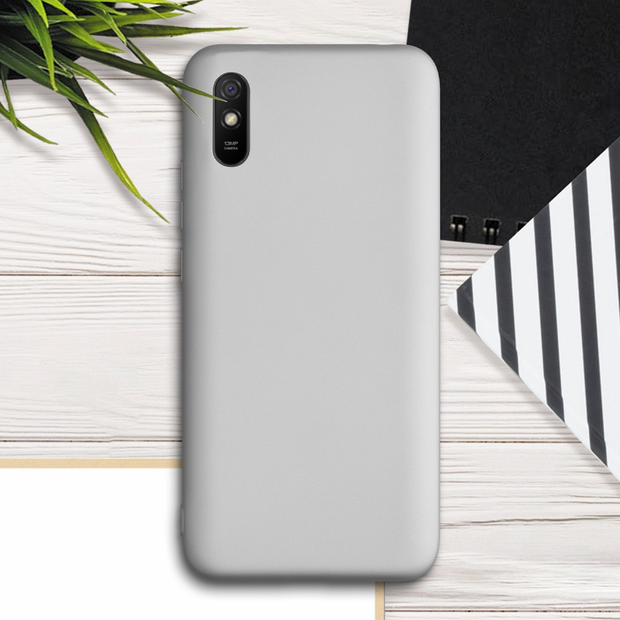 kwmobile Handyhülle Handyhülle für Xiaomi Redmi 9A / 9AT Hülle, Silikon Case metallisch schimmernd - Schutzhülle Cover