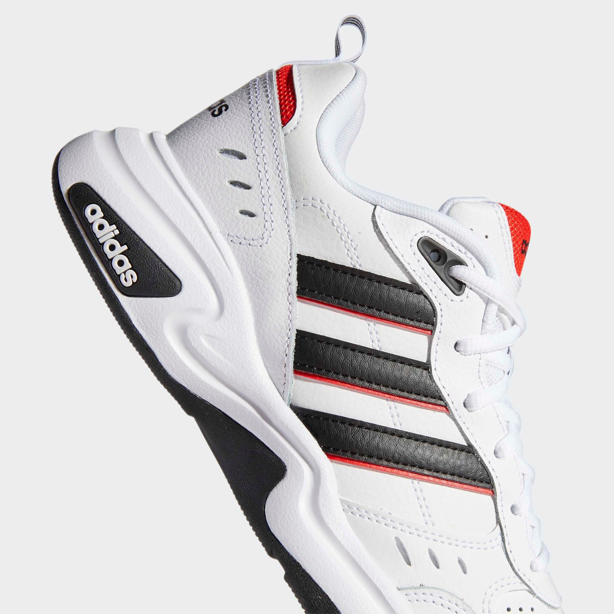 adidas Sportswear STRUTTER