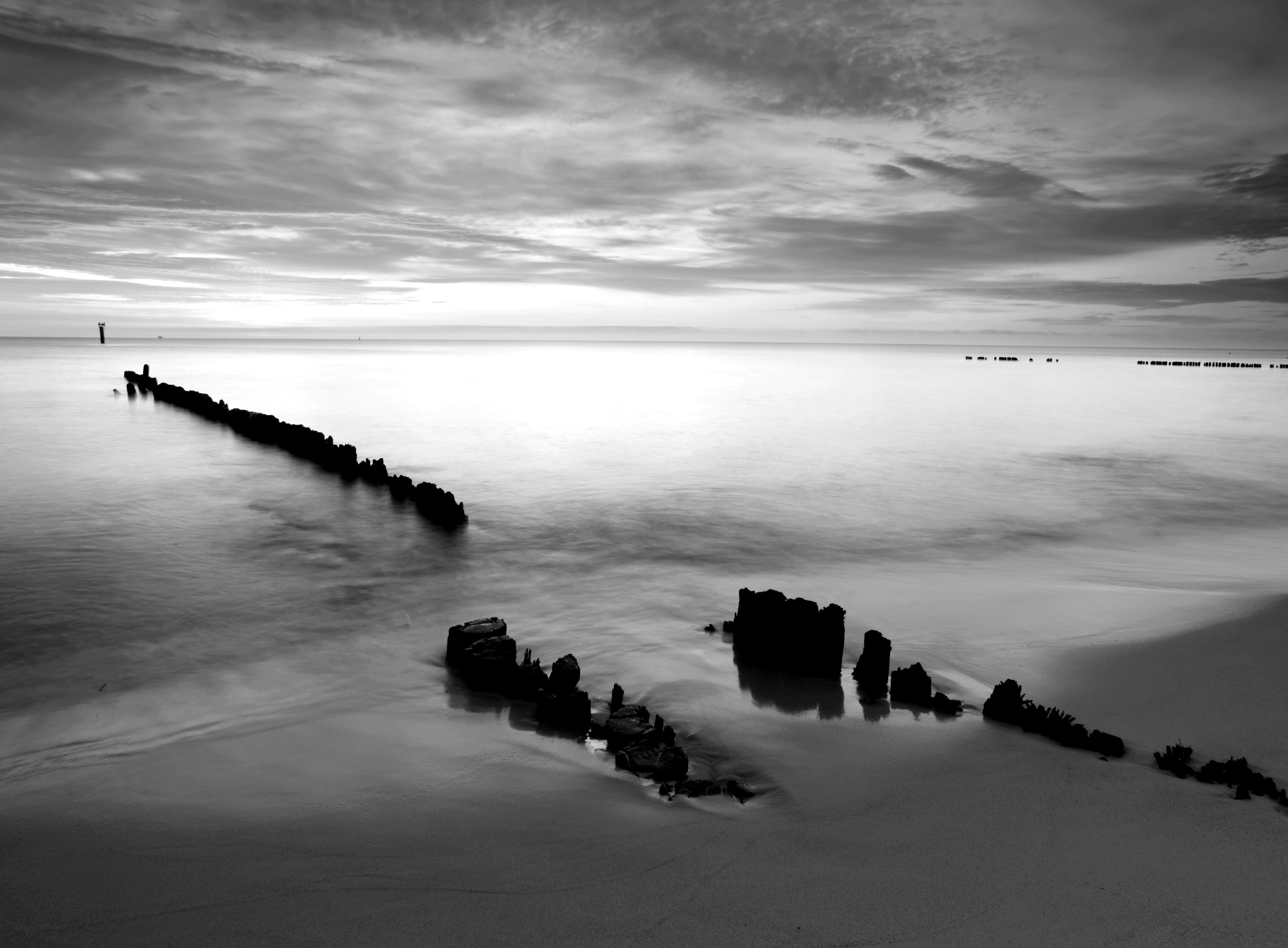 Papermoon Fototapete Strand Schwarz & Weiß
