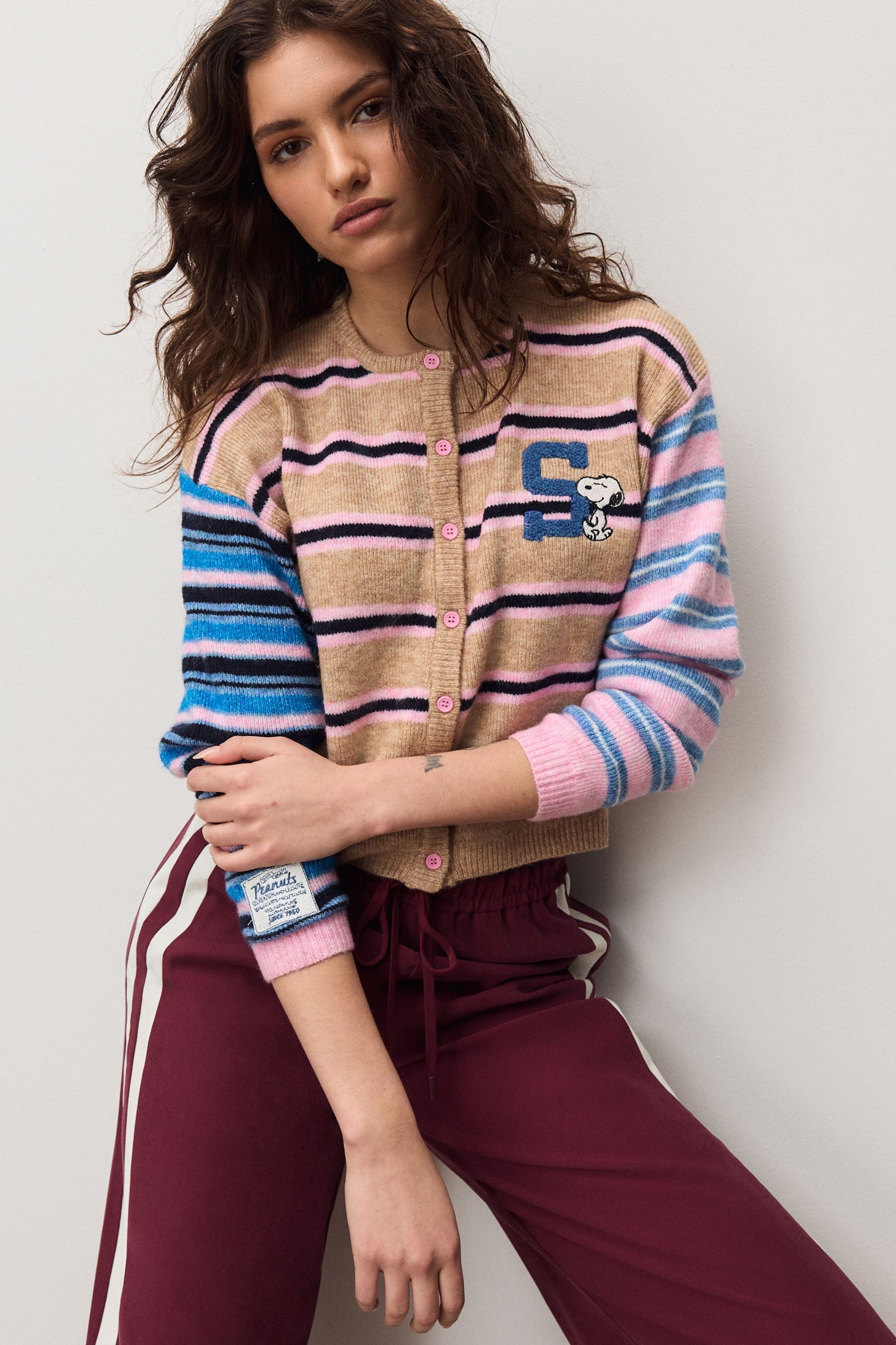 Next Strickjacke Strickjacke mit Rundhalsausschnitt, Snoopy (1-tlg) günstig online kaufen