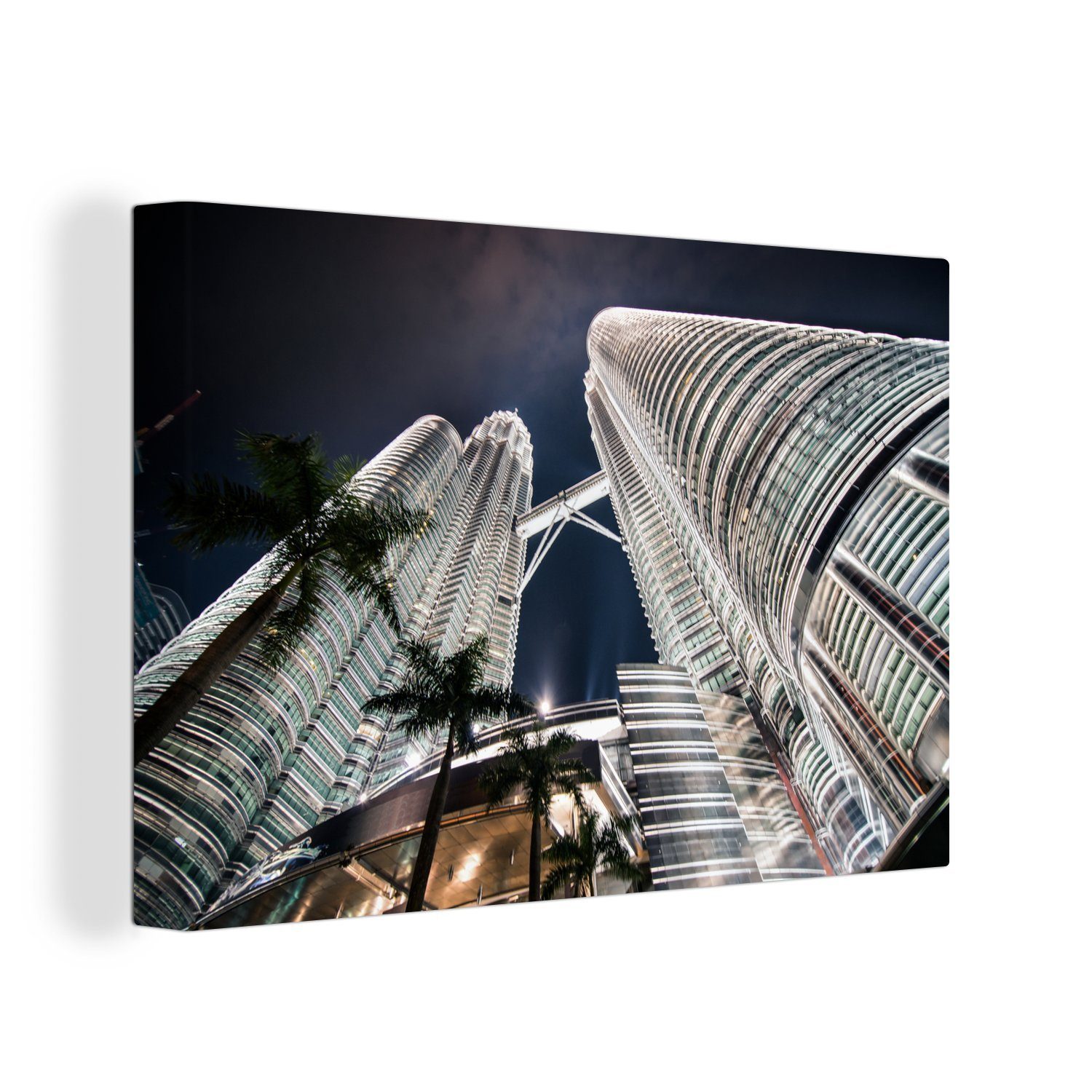 OneMillionCanvasses® Leinwandbild Die Petronas-Türme von unten am Abend, (1 St), Wandbild Leinwandbilder, Aufhängefertig, Wanddeko, 30x20 cm