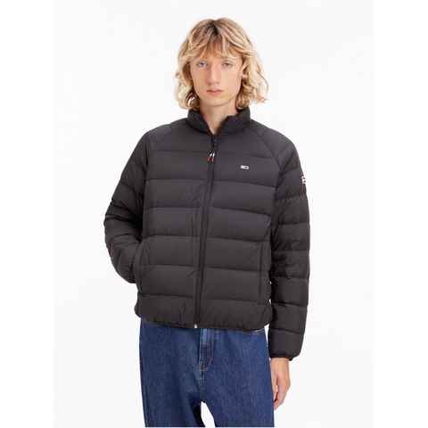 Tommy Jeans Daunenjacke TJM LIGHT DOWN JACKET mit Logostickerei