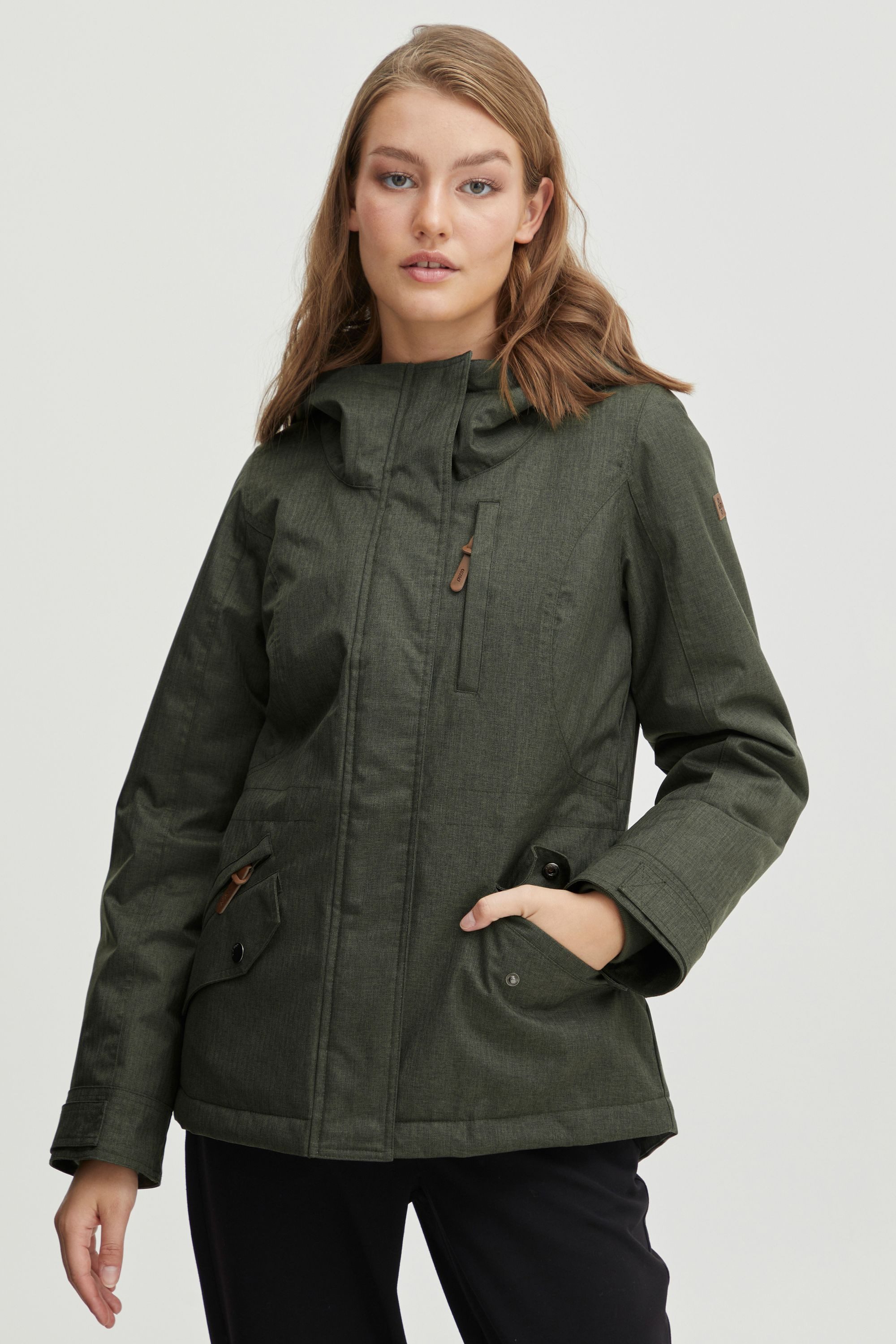 OXMO Kurzjacke OXBellissa Warme Jacke mit hochabschließendem Kragen