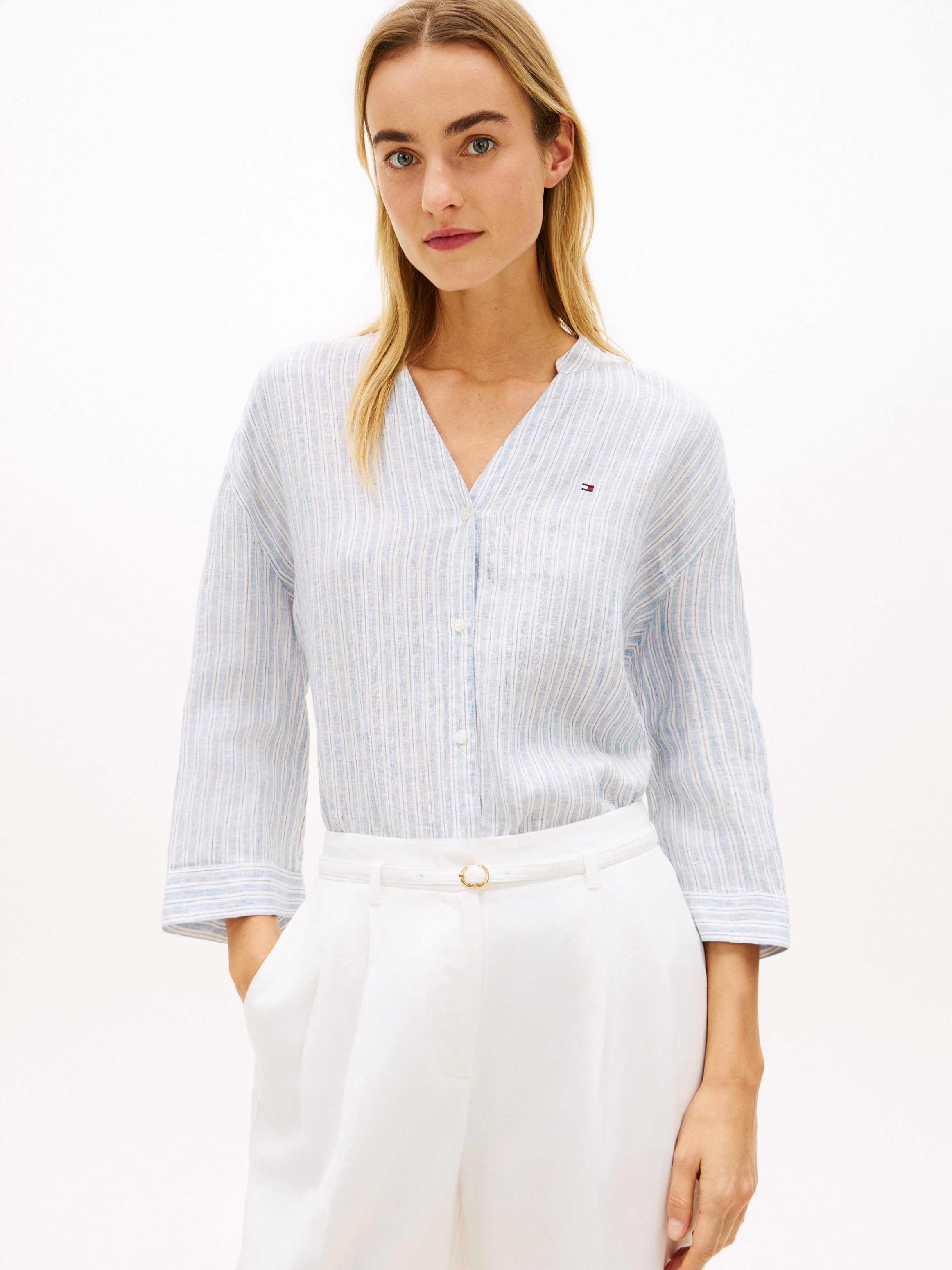 Tommy Hilfiger Shirtbluse ESS LINEN COLLARLESS SHIRT mit Logo-Stickerei