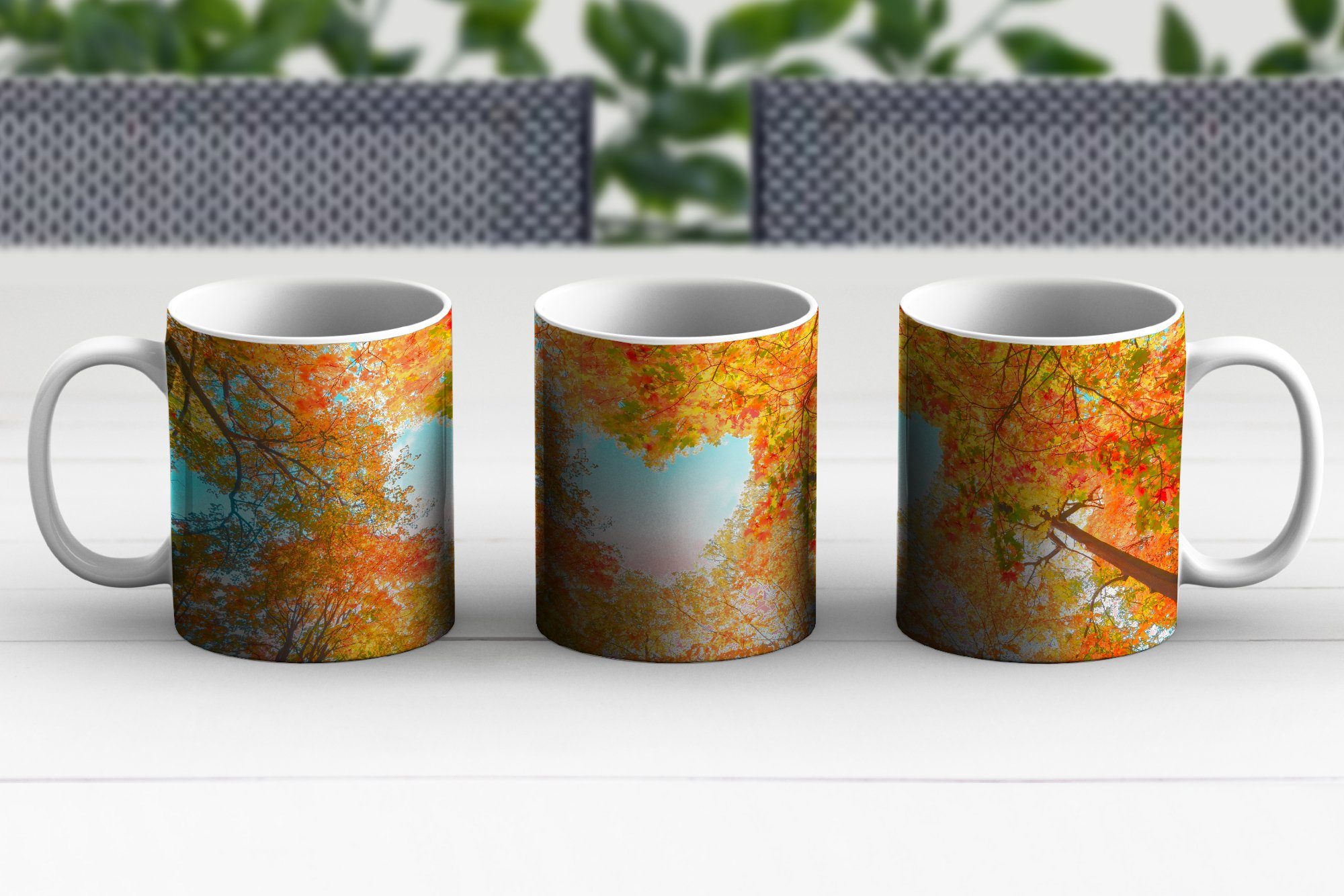 MuchoWow Teetasse, Herz, Keramik, Natur Tasse - Bäume Herbst Orange - - - Becher, Herz Kaffeetassen, Geschenk Teetasse, -