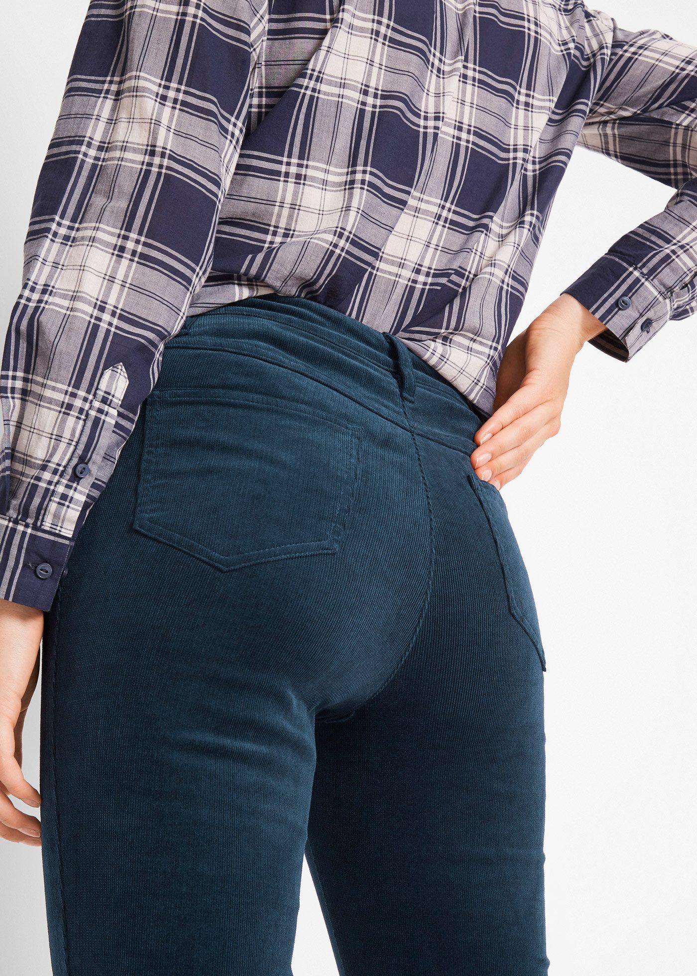 bonprix Cordhose aus Stretch-Material, Slim Fit, mit Eingrifftaschen