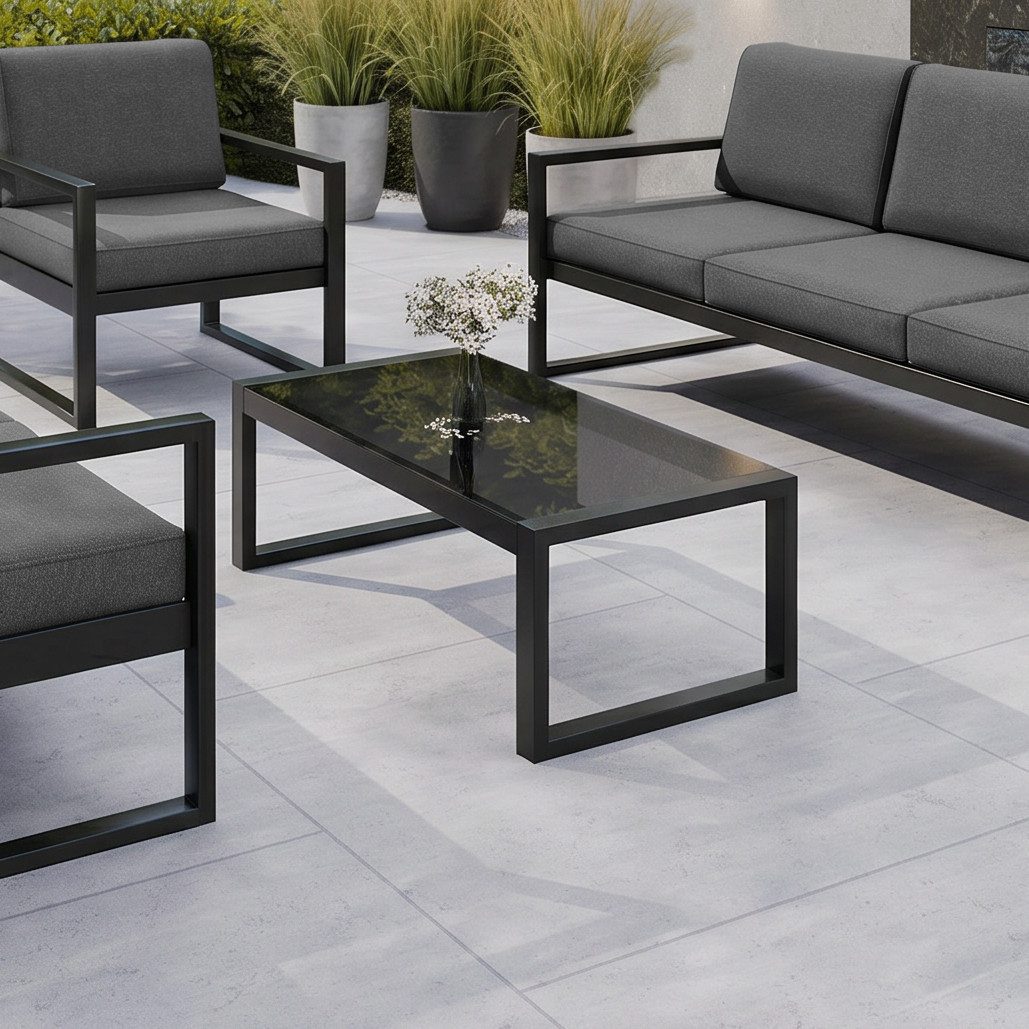 Beautysofa Gartentisch STELLA – Couchtisch für Garten und Terrasse (Tischplatte aus widerstandsfähigem gehärtetem Glas, pulverbeschichtetes Metallgestell), ein moderner, stilvoller schwarzer Gartentisch