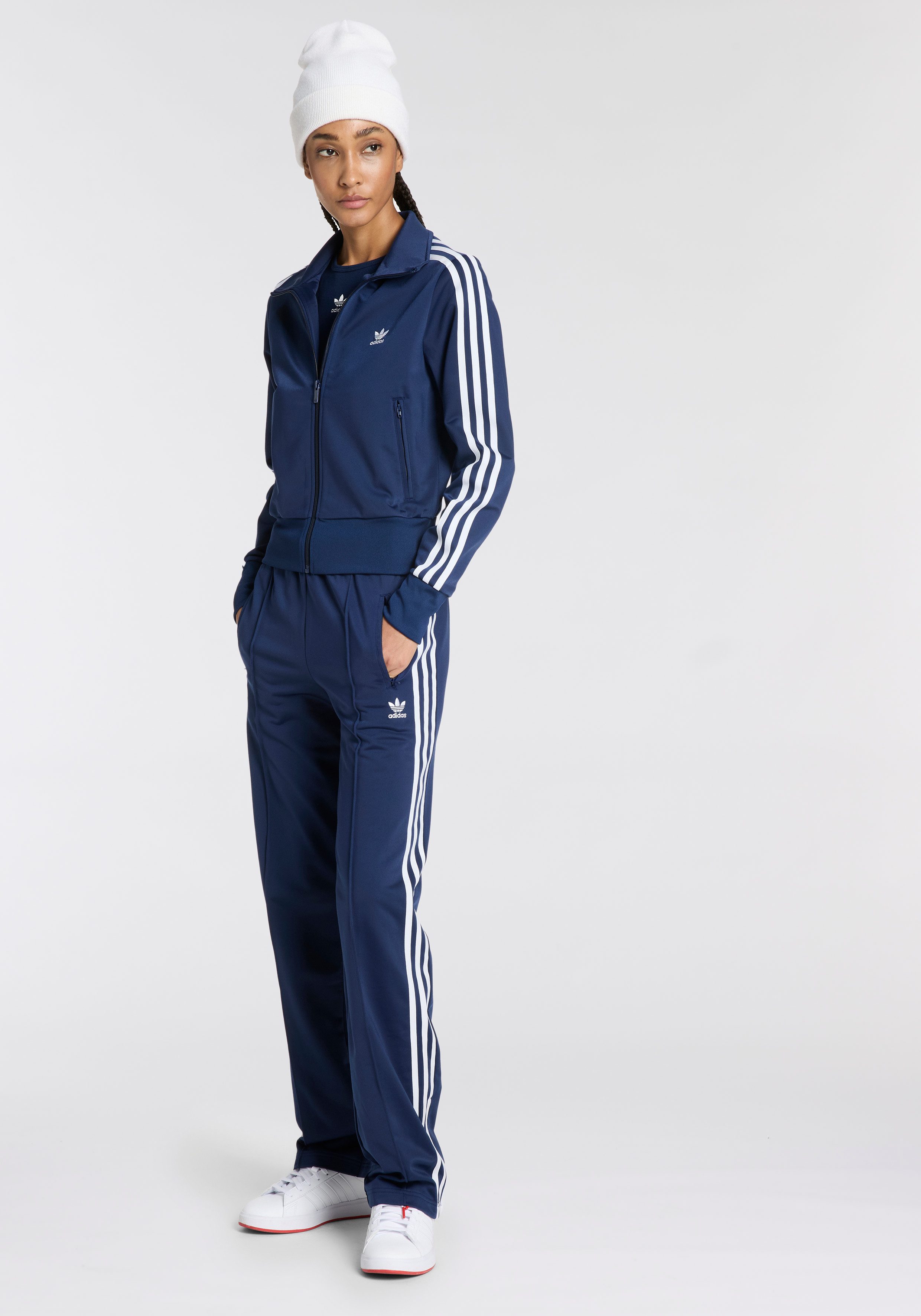 Zum Outfit 9