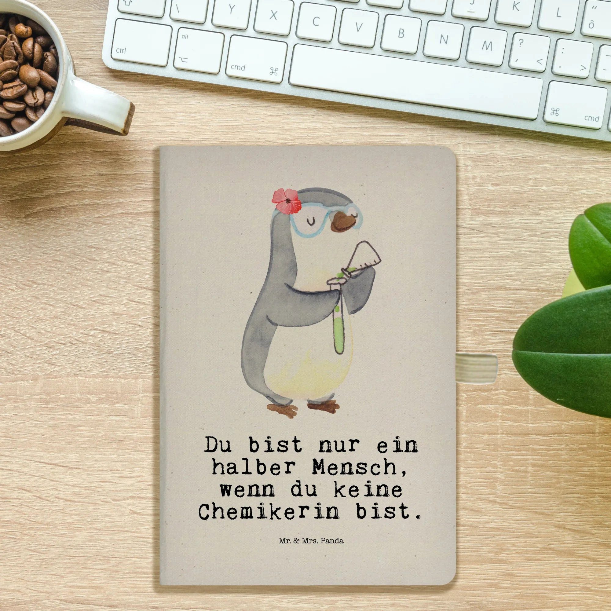 Thumbnail - Mr. & Mrs. Panda Notizbuch Chemikerin Herz - Transparent - Geschenk, A5 Notizbuch Liniert, Jubil Mr. & Mrs. Panda, Flexi...