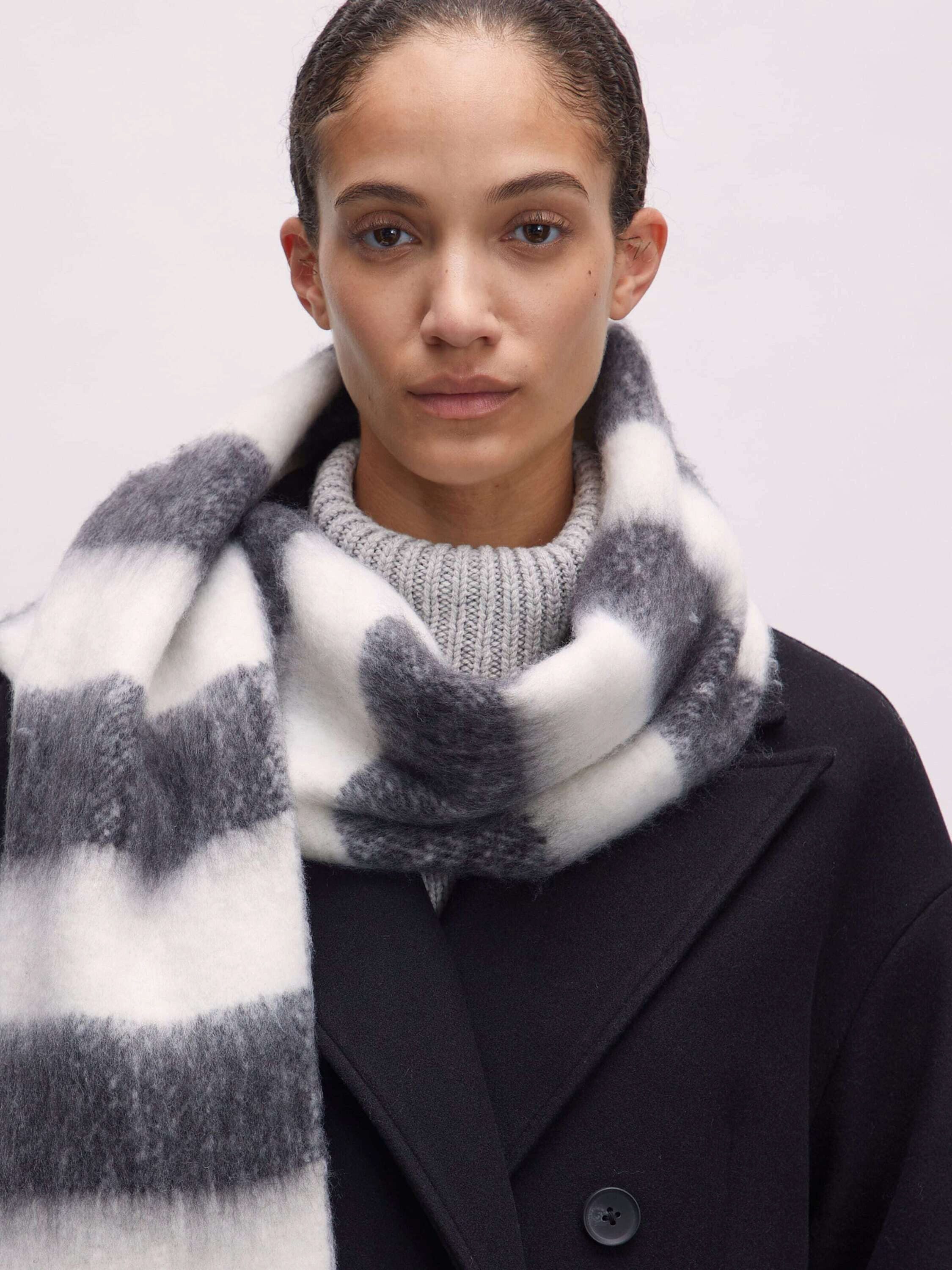 EDITED Modeschal Hellia, (1-St) günstig online kaufen