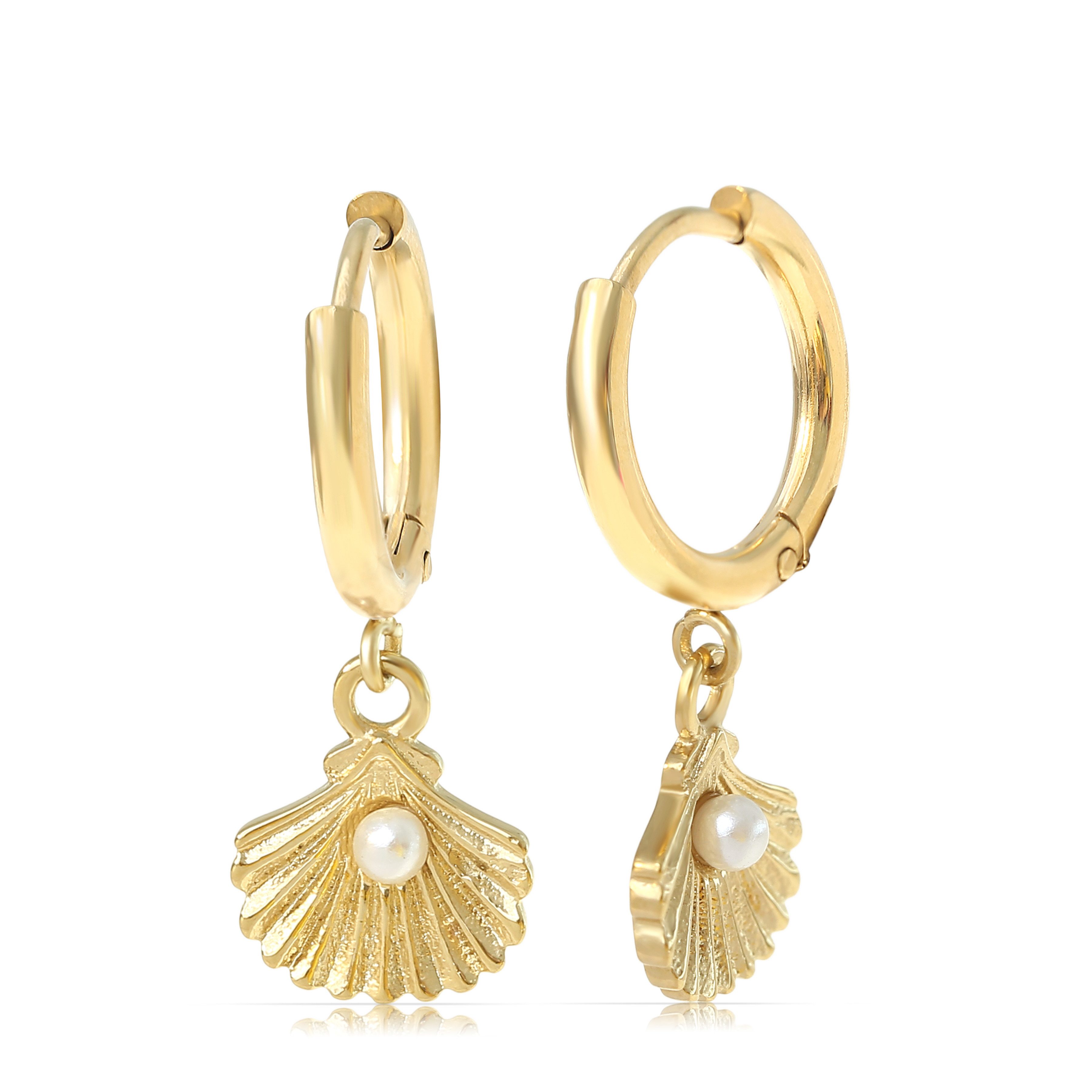 Made by Nami Paar Ohrhänger Ohrringe Damen Muschel Süßwasserperle Edelstahl Boho-Stil, Mit Muschelanhänger – mit Perle – minimalistisches Design