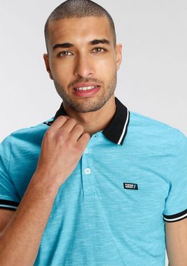 AJC Poloshirt mit kontrastfarbenen Details an Kragen und Ärmeln