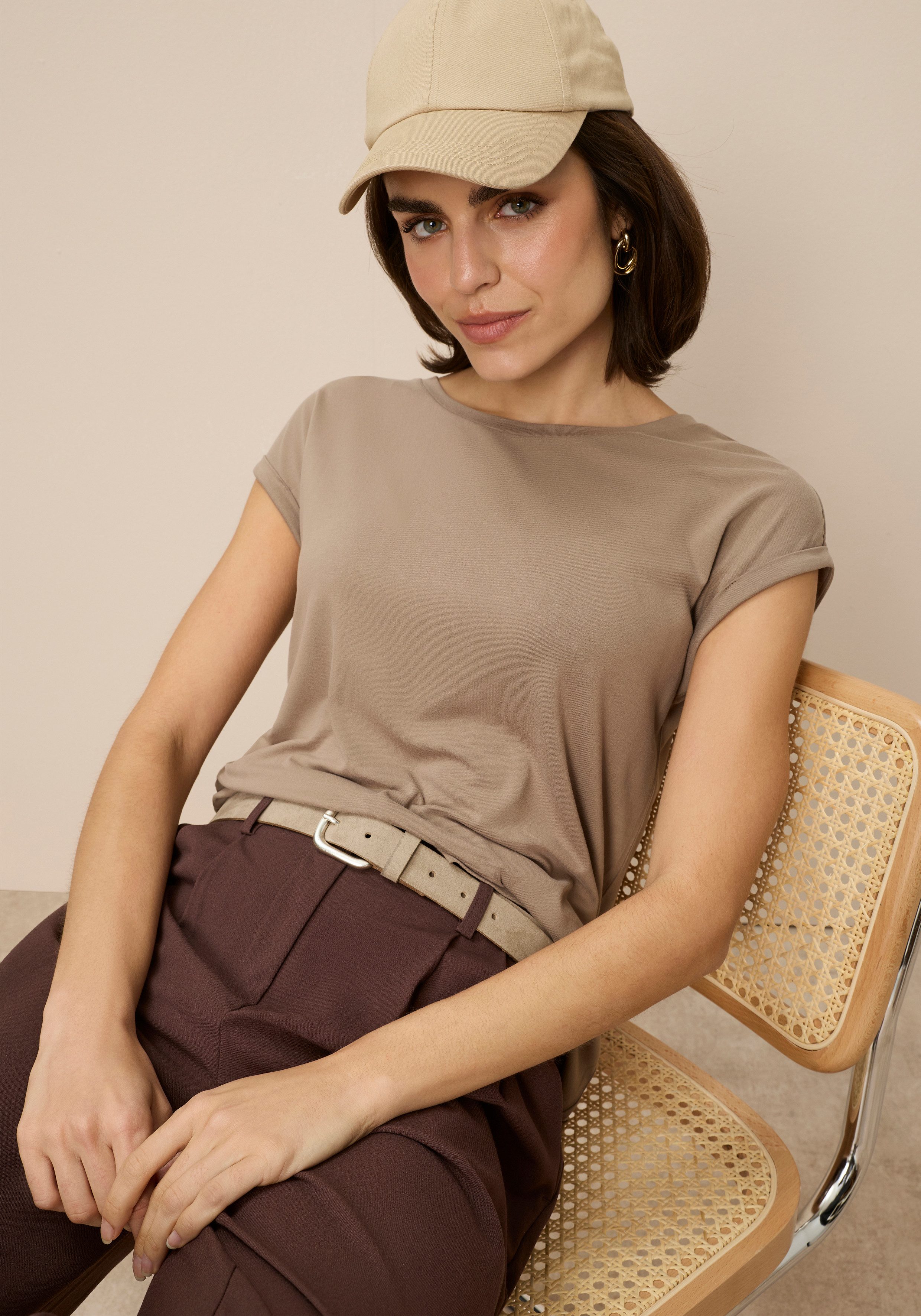 Tamaris T-Shirt Regular Fit, mit überlappenden Schultern, Kurzarm mit Aufschlag